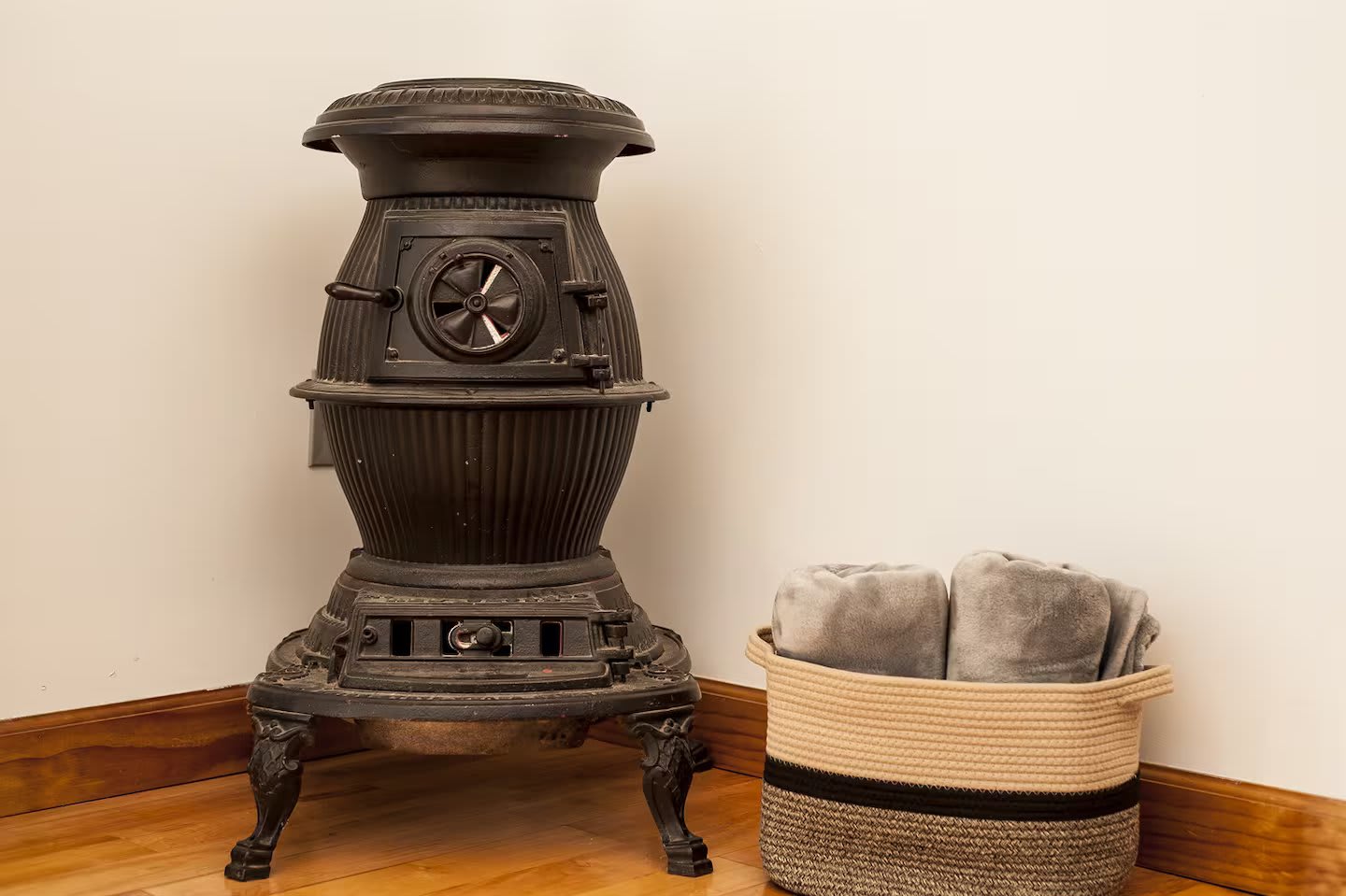 Hot Tub, Game Room, Fire Pit | Black Creek Lodge