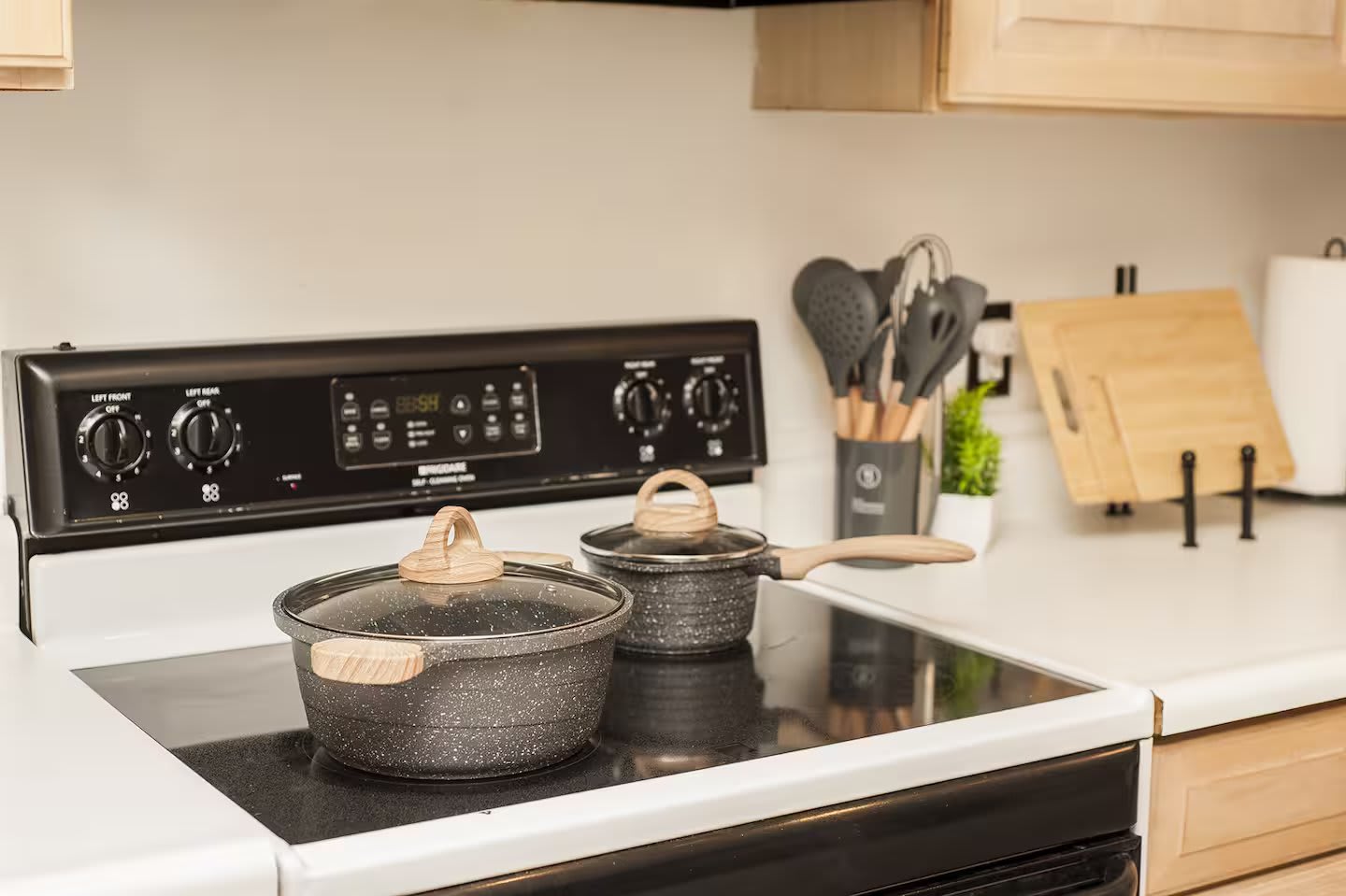 Hot Tub, Game Room, Fire Pit | Black Creek Lodge