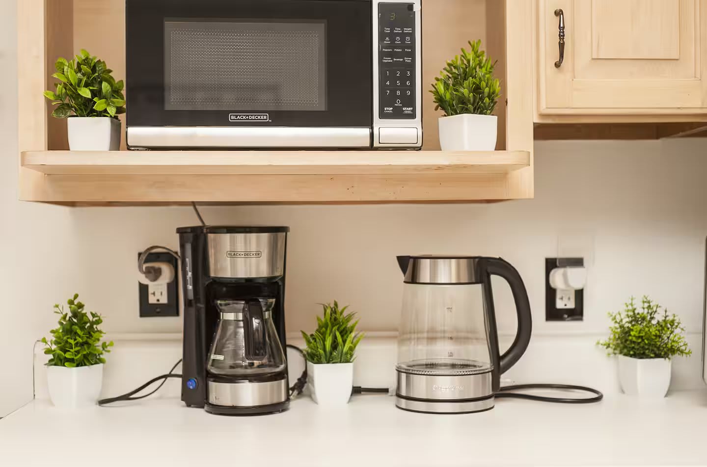 Hot Tub, Game Room, Fire Pit | Black Creek Lodge