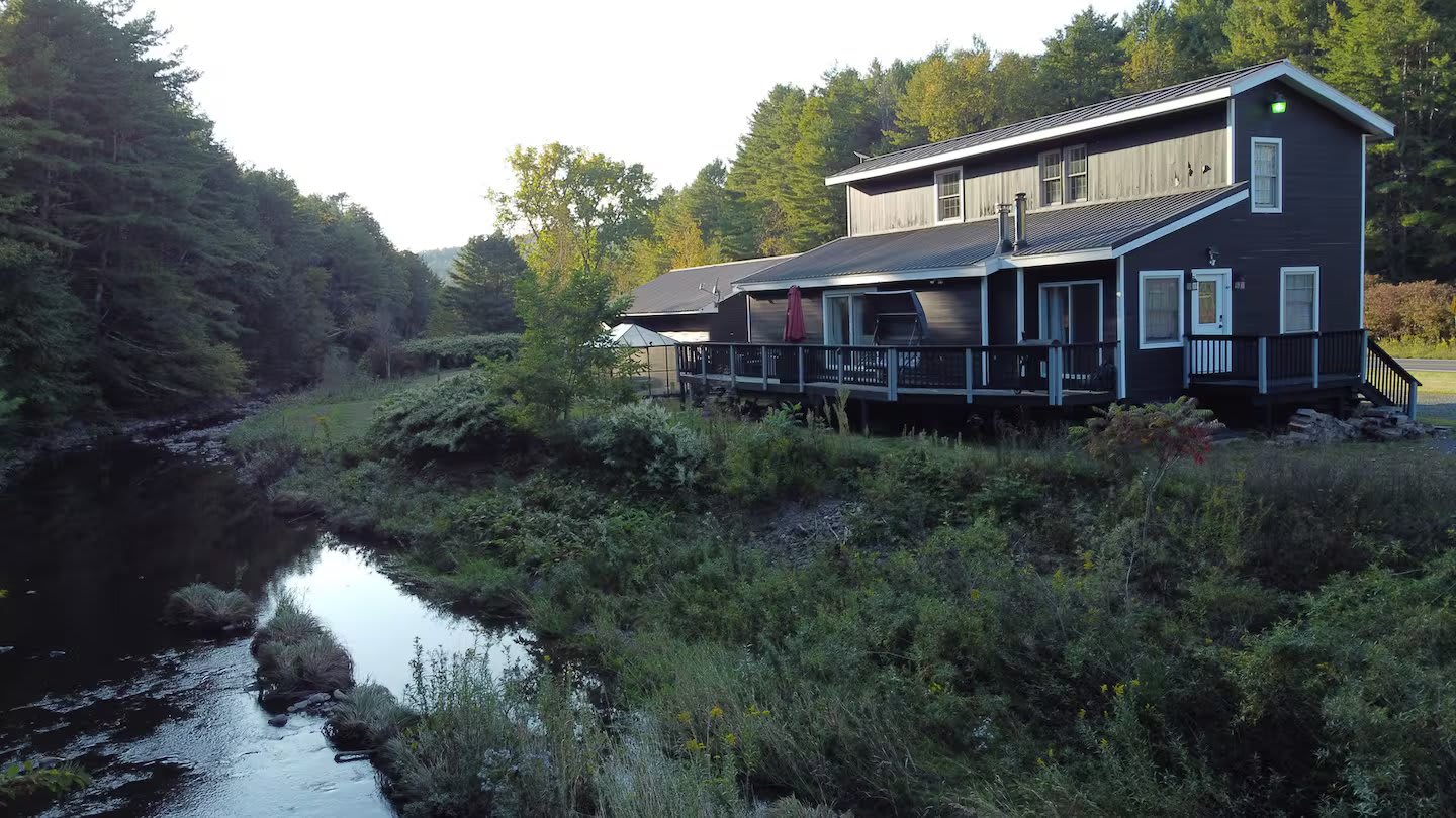 Hot Tub, Game Room, Fire Pit | Black Creek Lodge