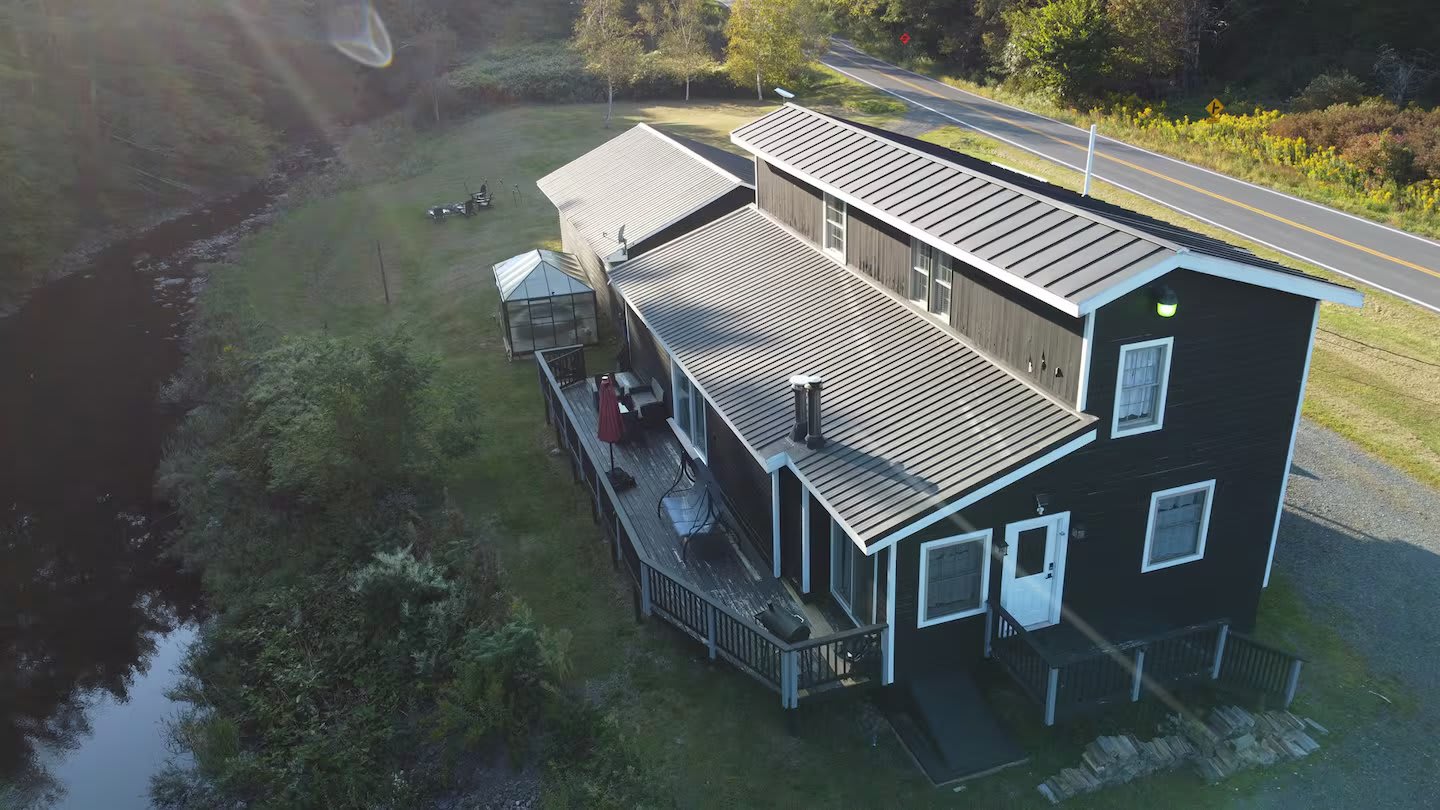 Hot Tub, Game Room, Fire Pit | Black Creek Lodge