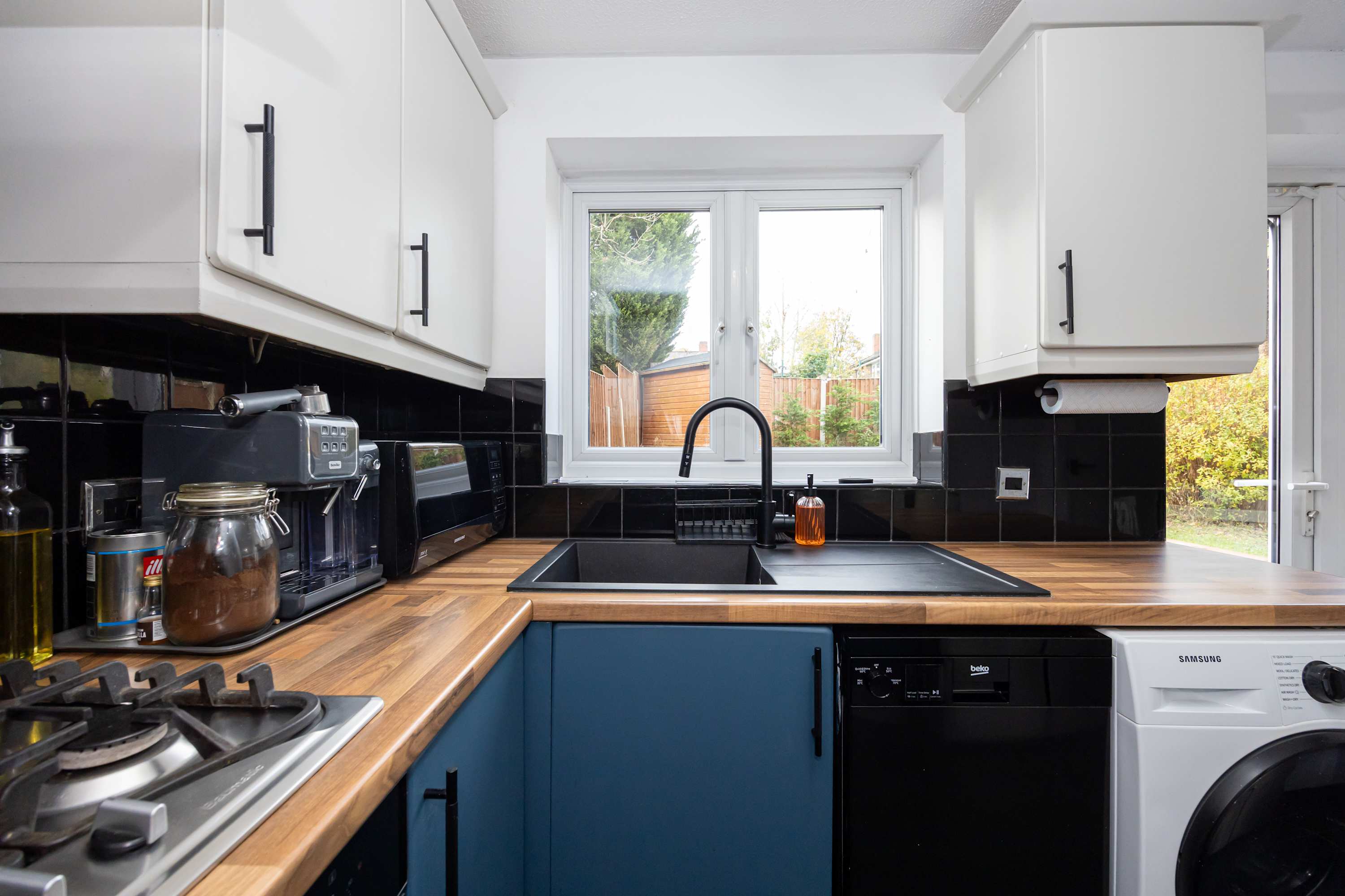 Cosy home in the heart of Whitefield in Oxbow Way M45 8SG - Property image 12 - VivreStays
