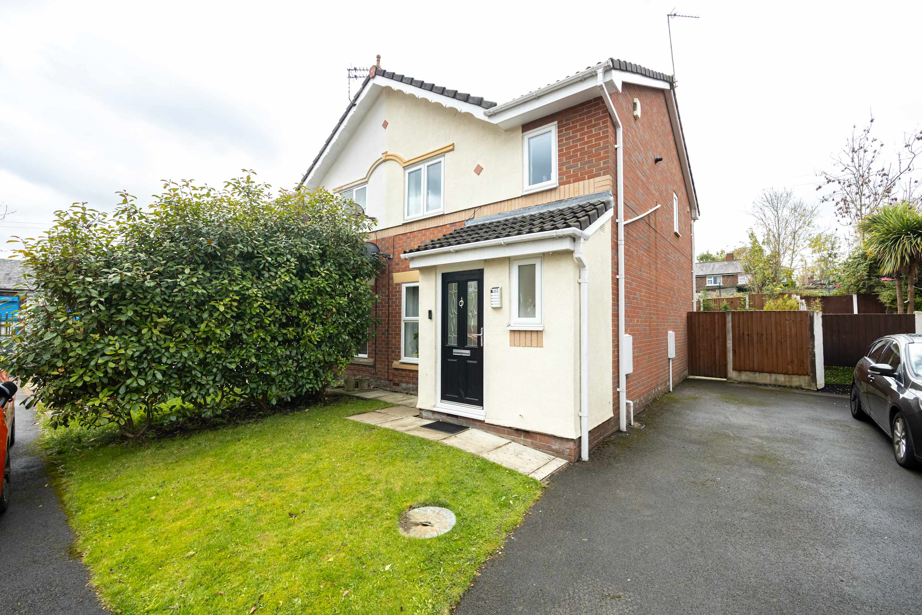 Cosy home in the heart of Whitefield in Oxbow Way M45 8SG - Property image 38 - VivreStays
