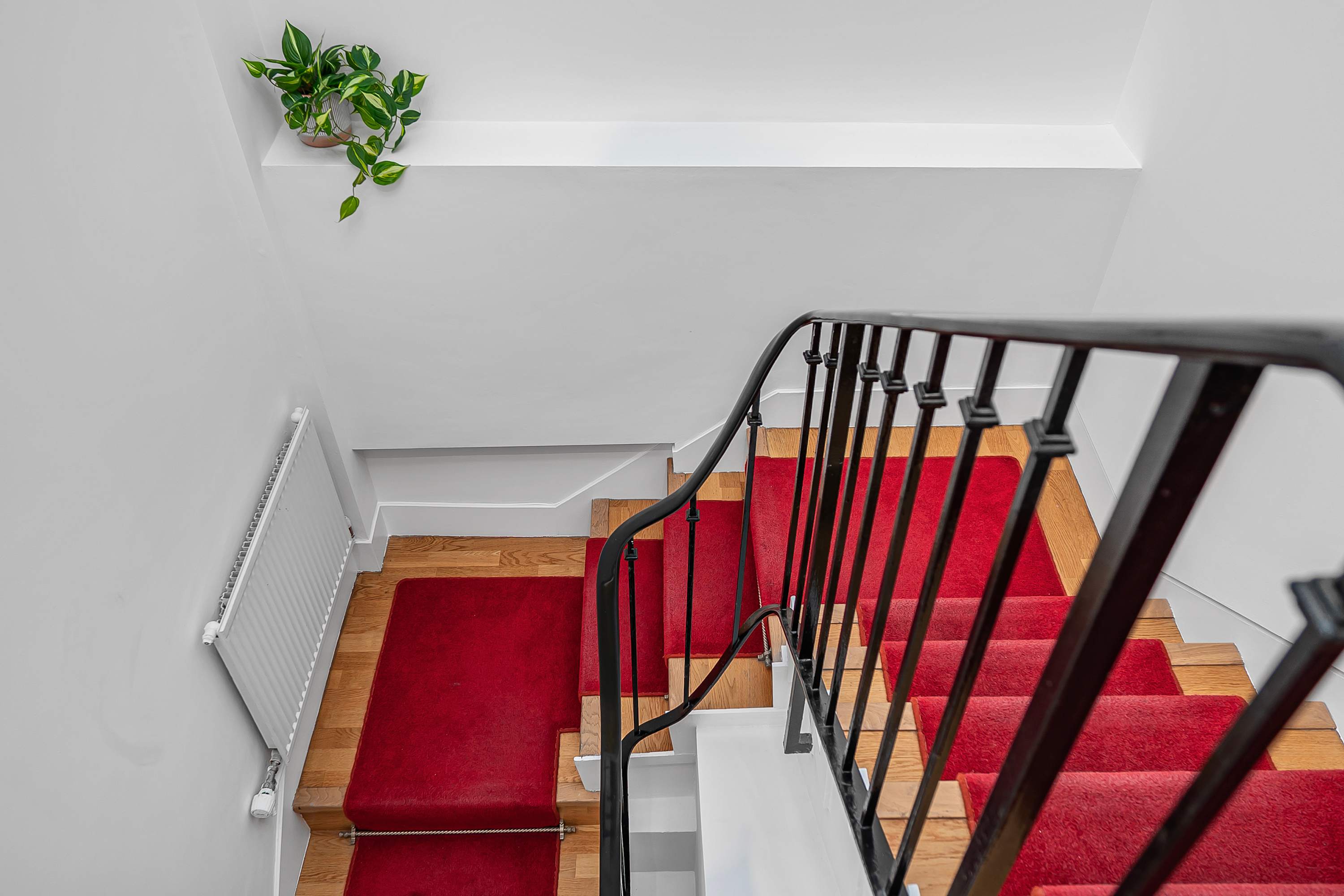 Central 2-Bed Flat | Terrace + AC | Sleeps 6 in Berners Street, 6 W1T - Property image 15 - VivreStays