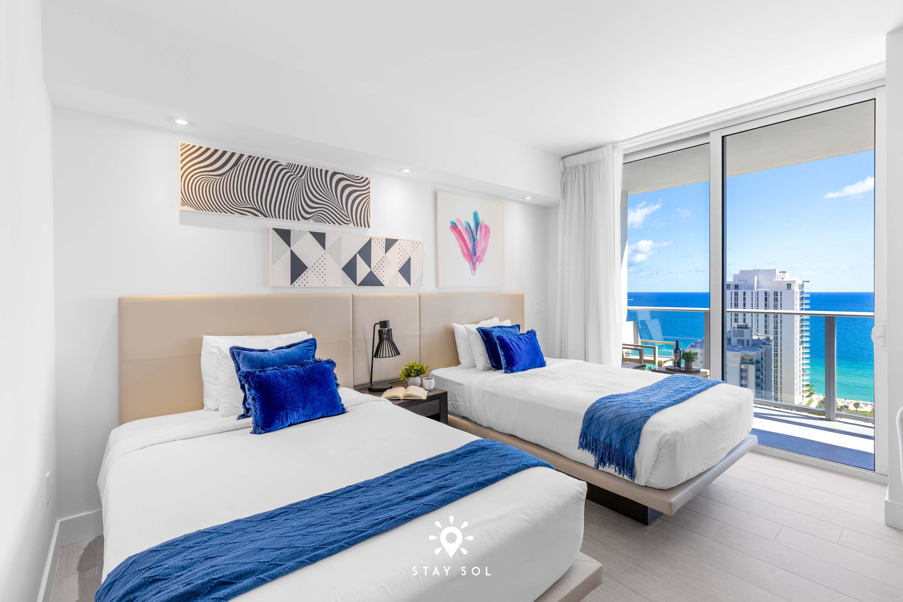 Beautiful 2BR Apt w/Ocean View + Pool + Amenities