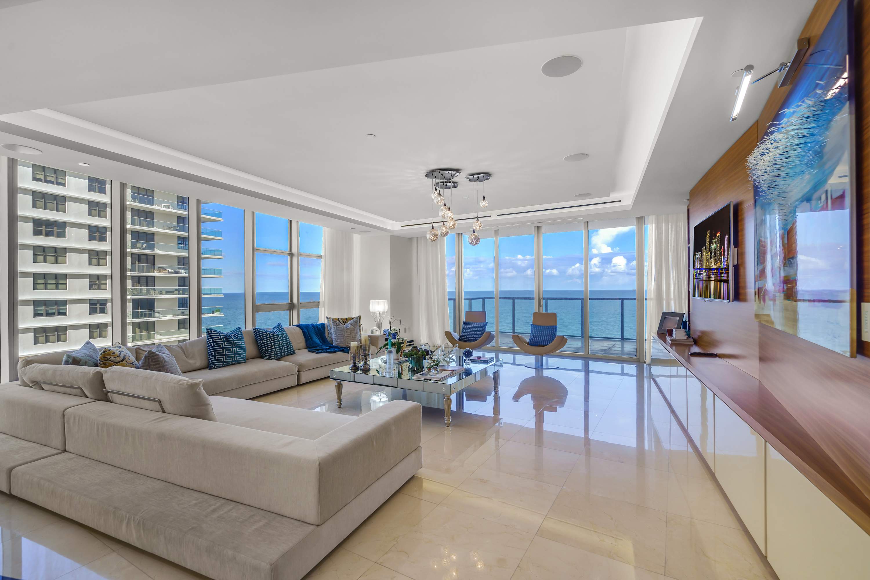 Eternal Stay – Stay for 6 8