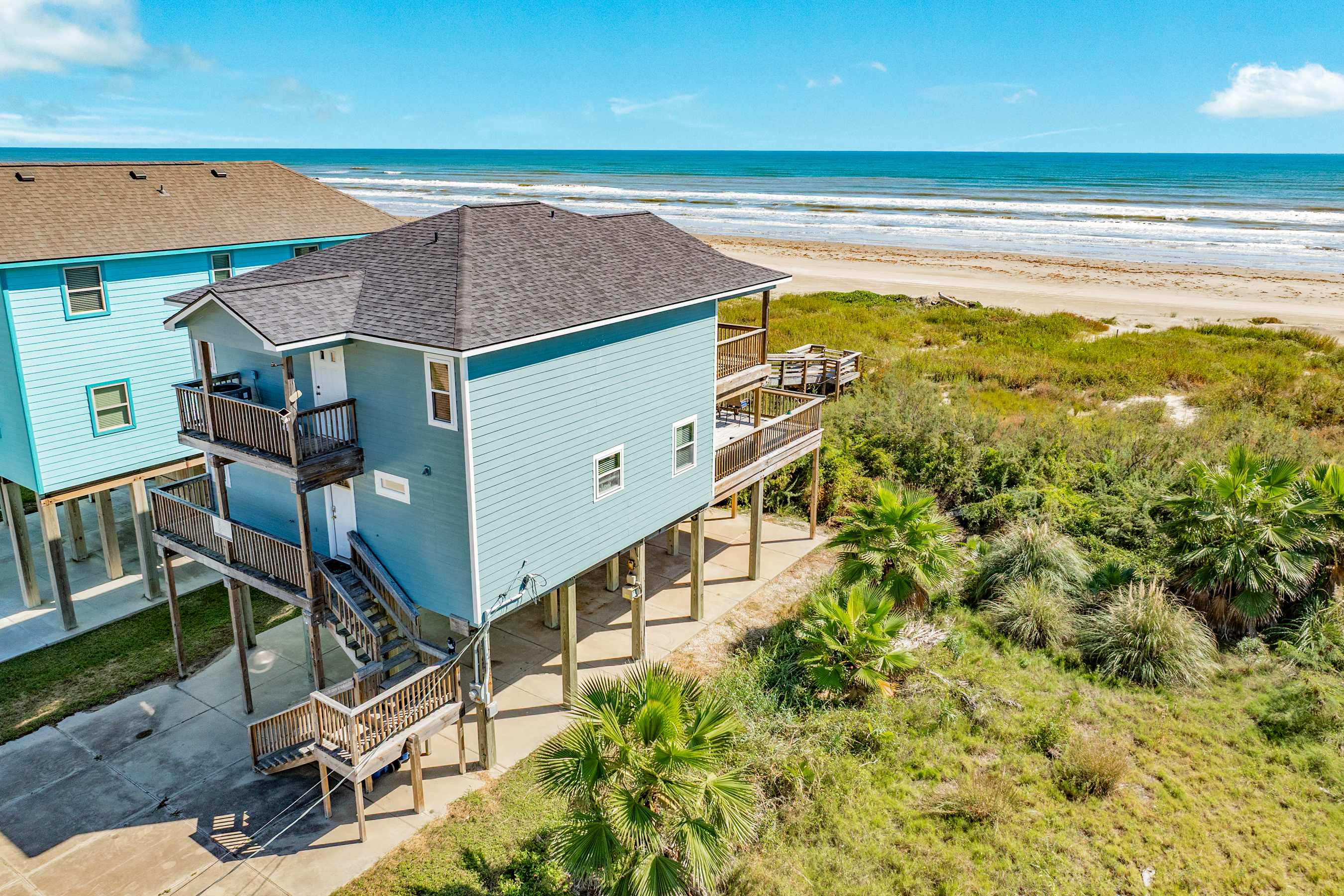 Blue Waves Beachside Calm Gulf Views for Miles 2