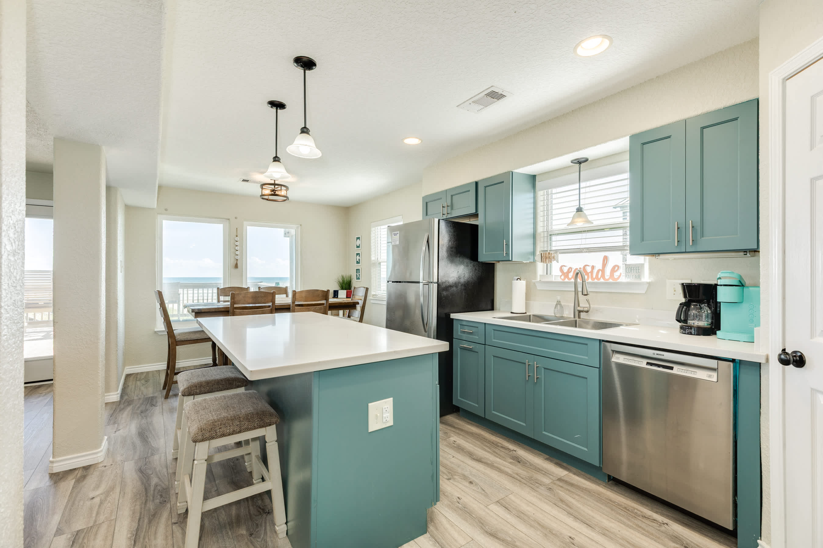 Blue Waves Beachside Calm Gulf Views for Miles 9