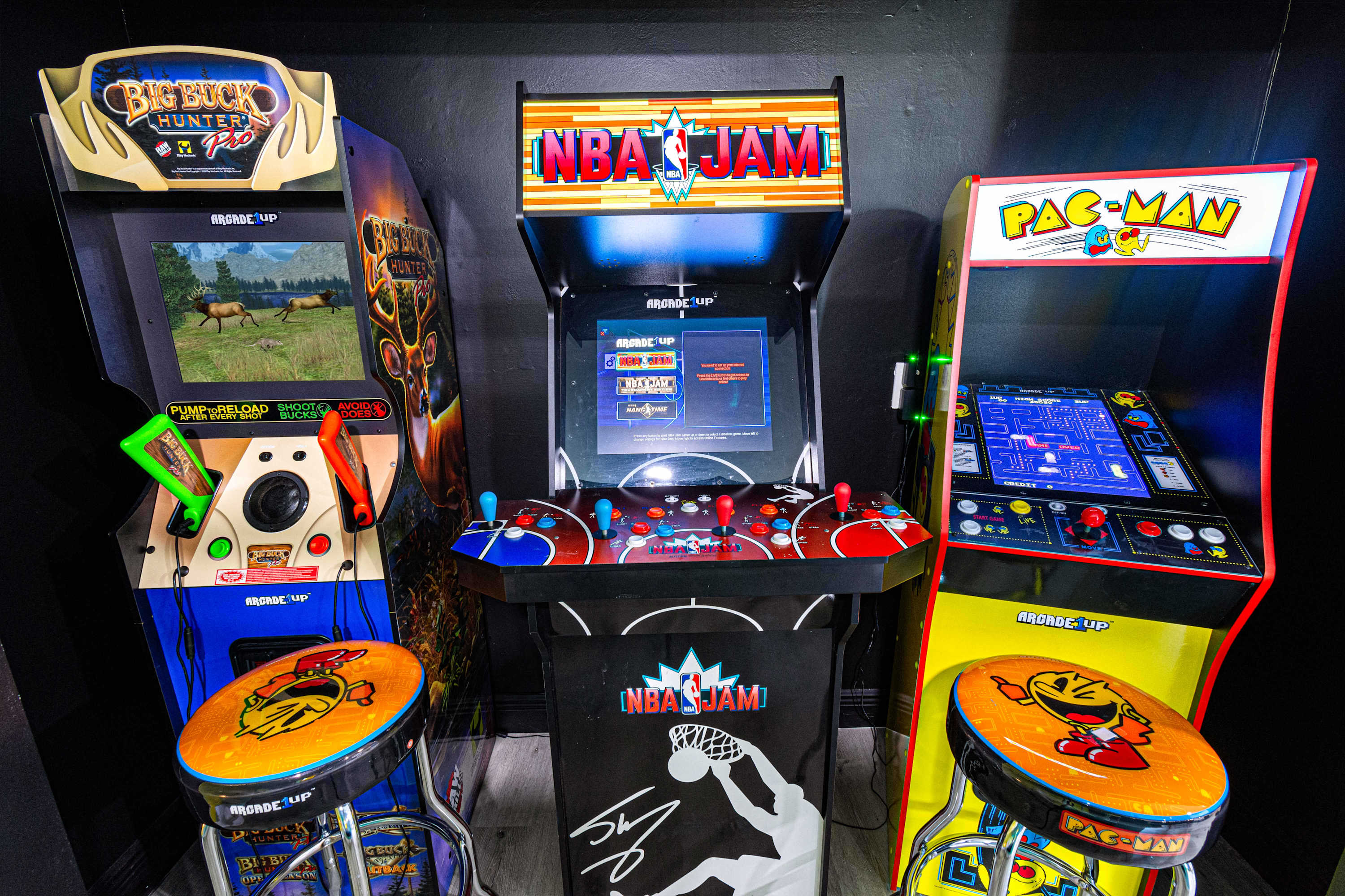 Arcade game amenities