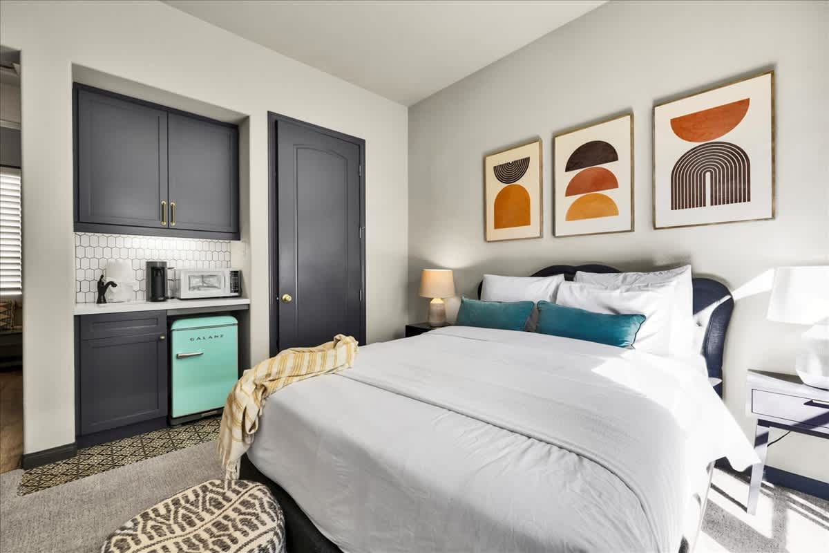 Tranquil Upstairs Legacy Villas Studio #C - Photo 2