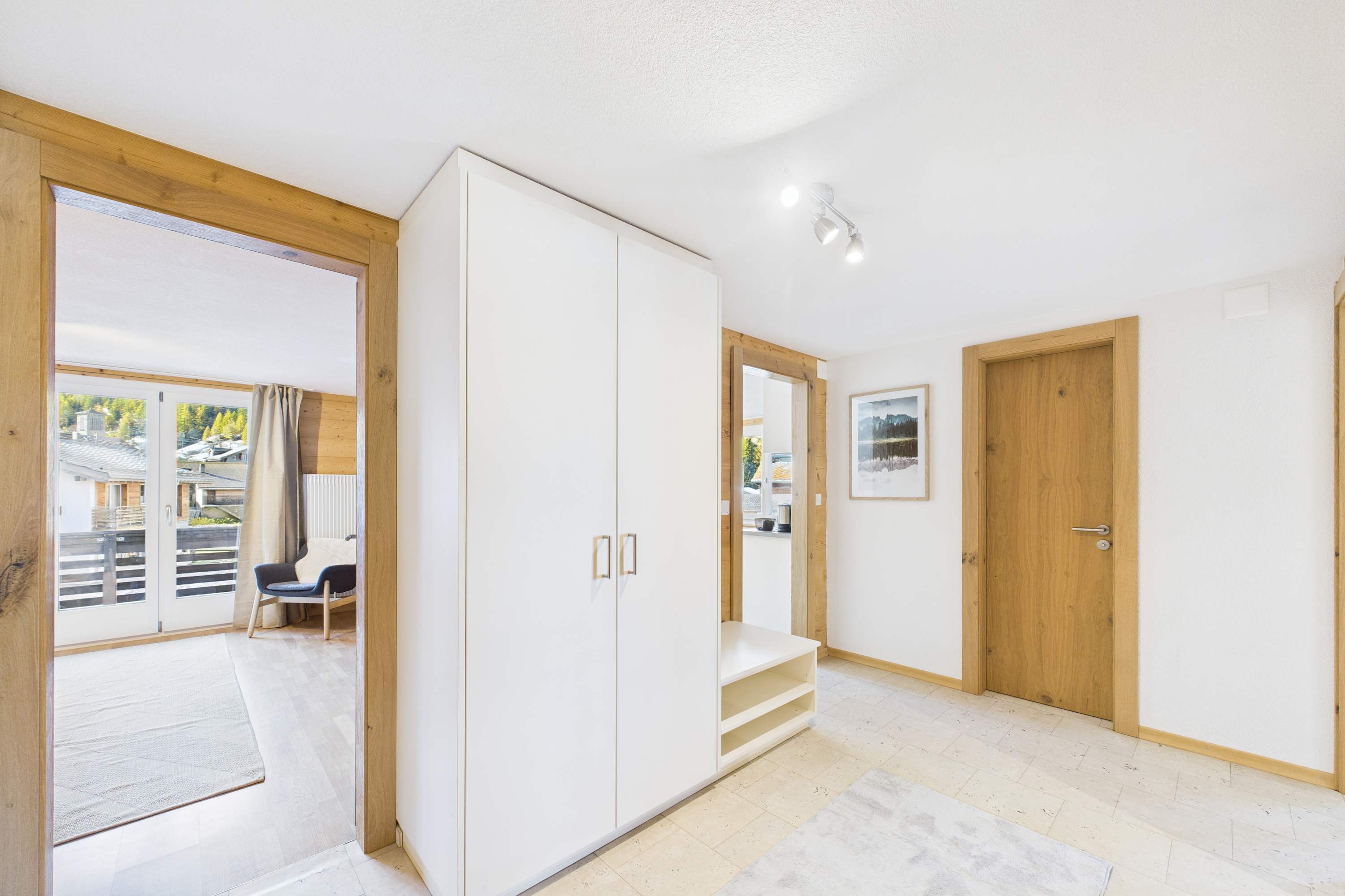 Family-friendly apartment with mountain views — 6