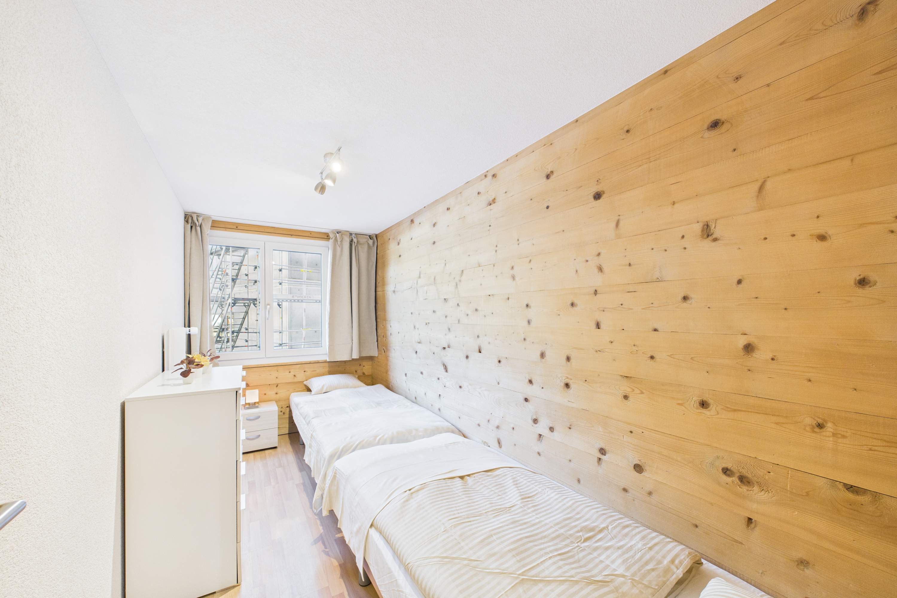 Family-friendly apartment with mountain views — 15