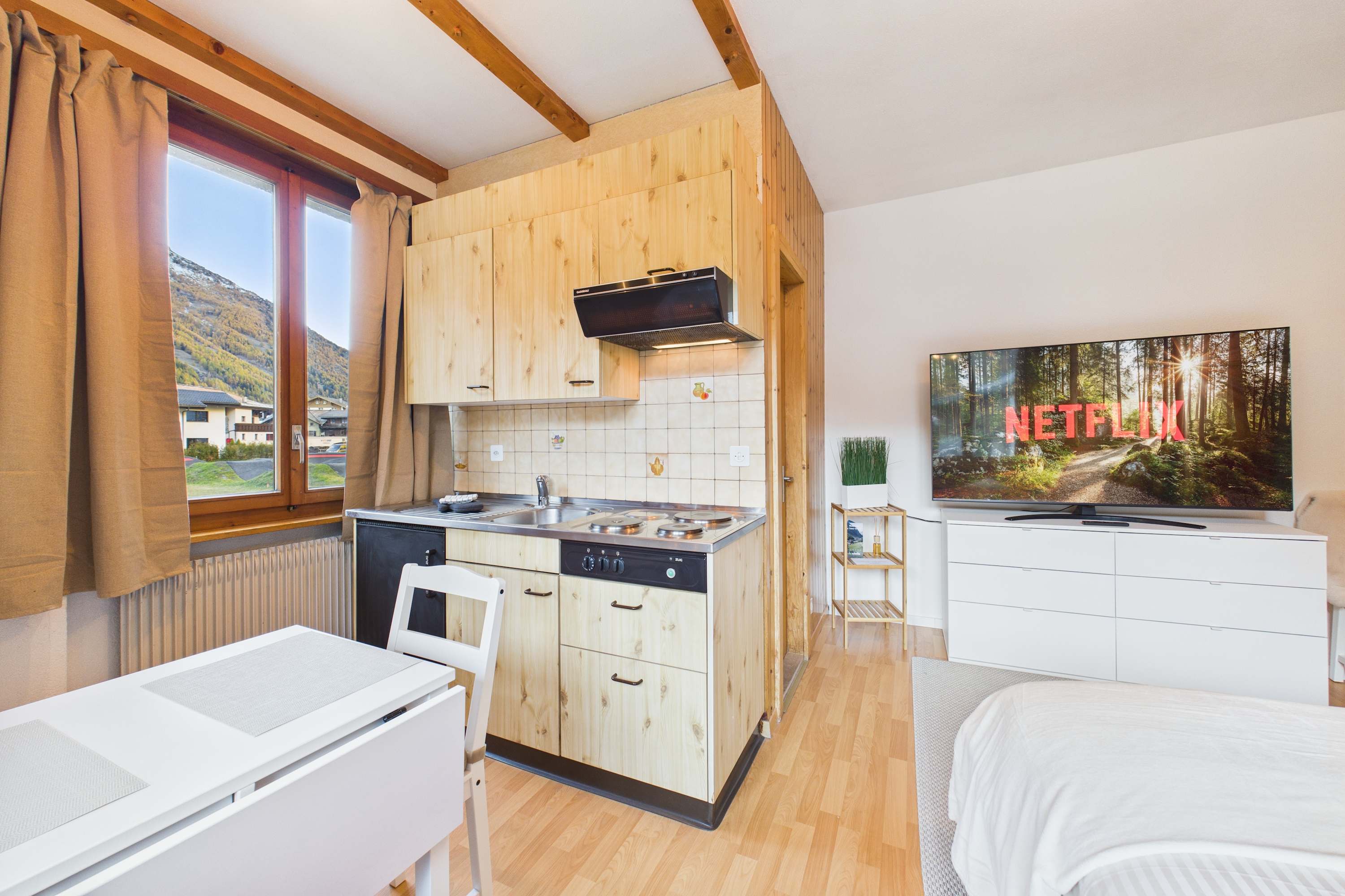 Comfortable studio with balcony and panoramic view — 6