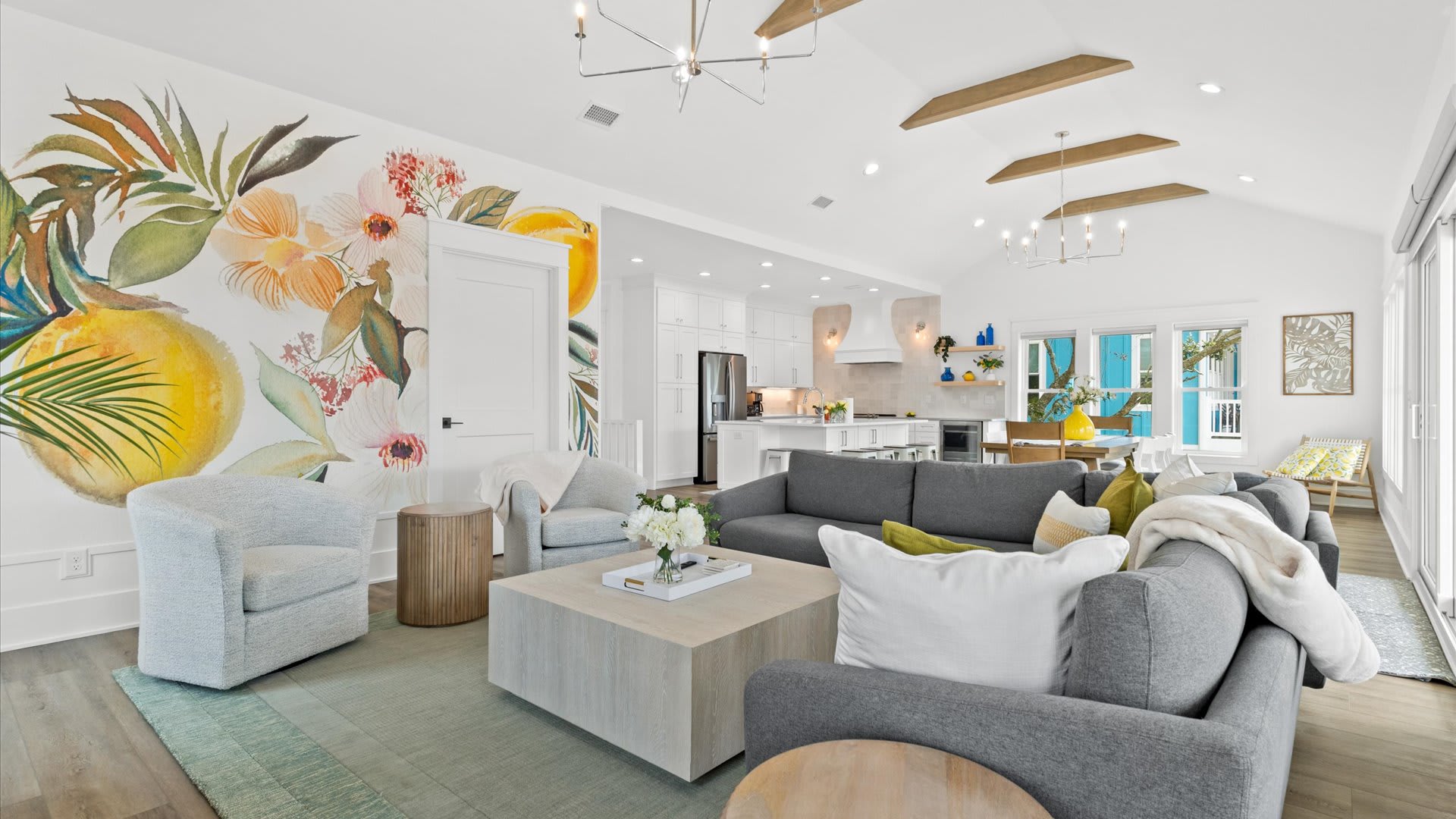 6 Bedroom Oak Island Oasis with Private Pool 4