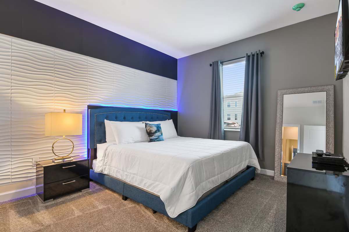 9 MI to Disney w Pool, Cinema & FREE Waterpark