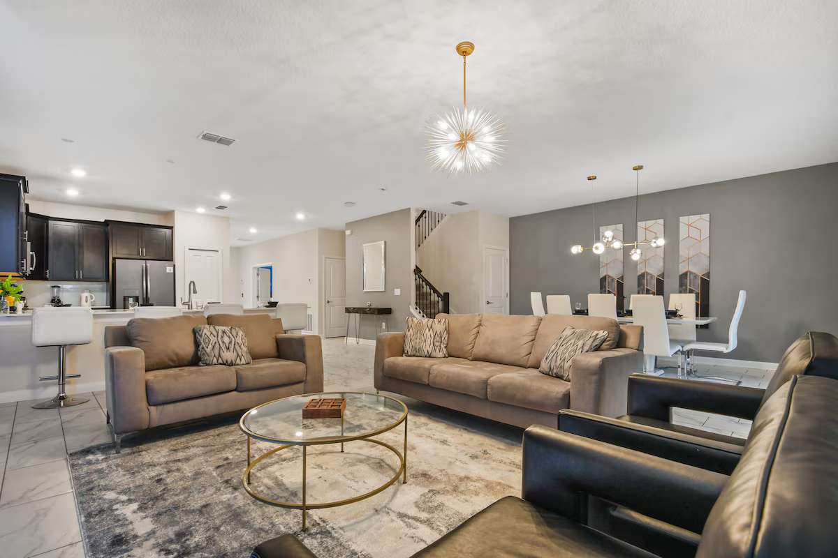 9 MI to Disney w Pool, Cinema & FREE Waterpark