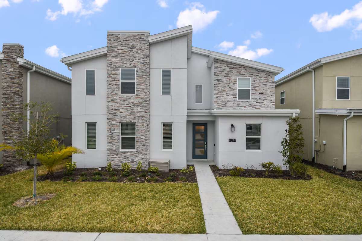 9 MI to Disney w Pool, Cinema & FREE Waterpark