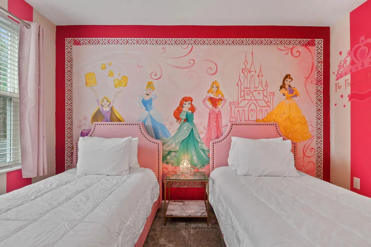 9 MI to Disney w Pool, Cinema & FREE Waterpark