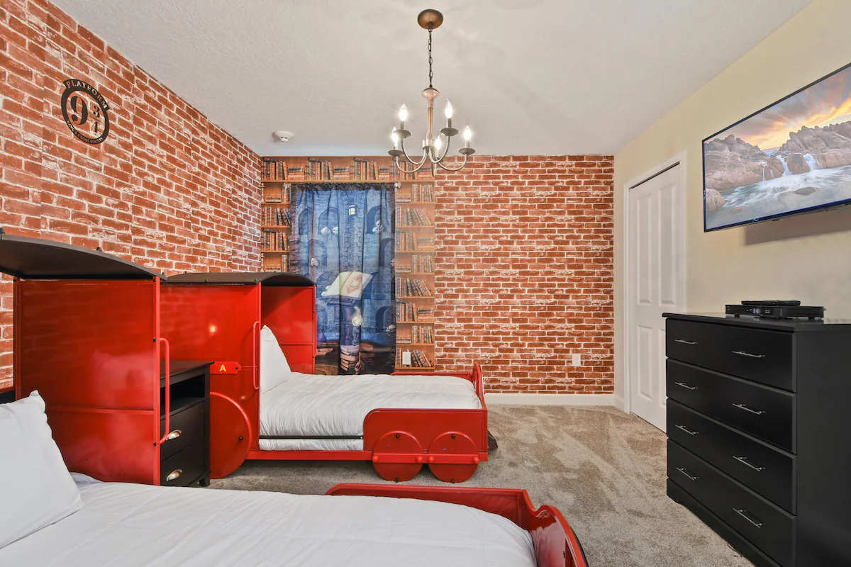 9 MI to Disney w Pool, Cinema & FREE Waterpark