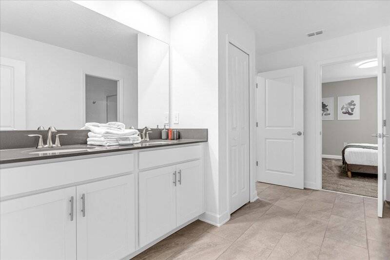 Lazy River, Game room & Heated pool 10Mi to Disney