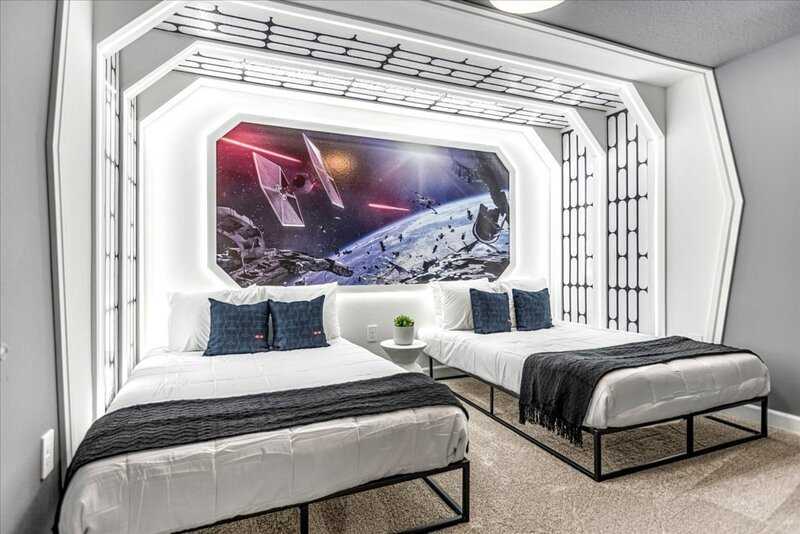 Lazy River, Game room & Heated pool 10Mi to Disney