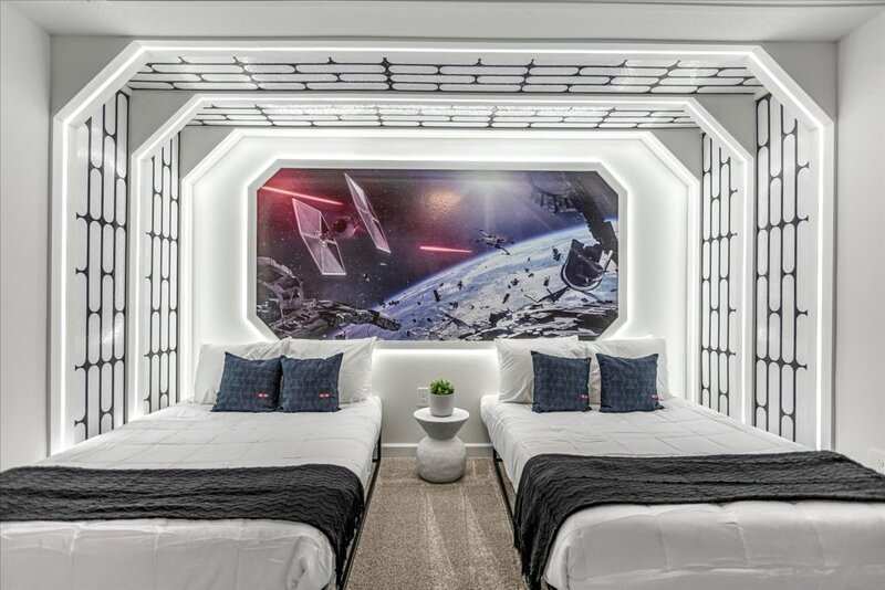 Lazy River, Game room & Heated pool 10Mi to Disney