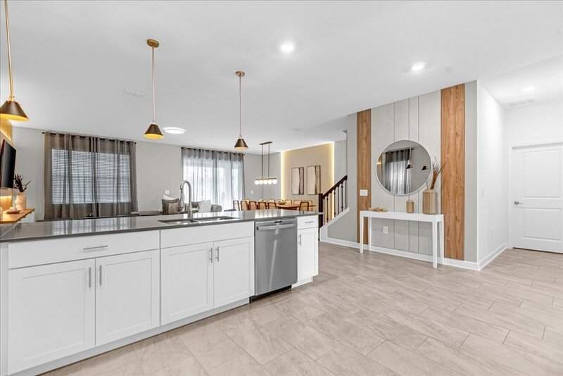 Lazy River, Game room & Heated pool 10Mi to Disney