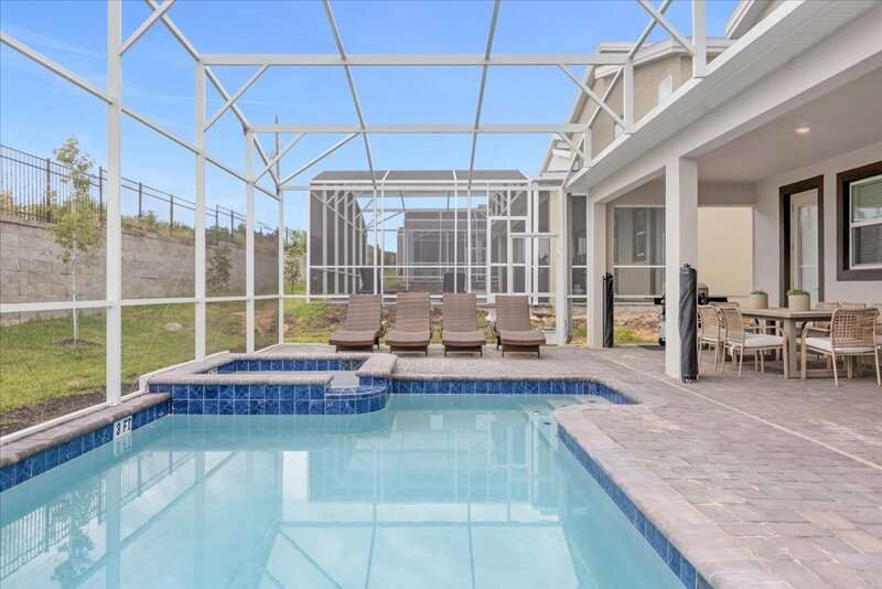 Lazy River, Game room & Heated pool 10Mi to Disney