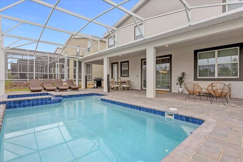Lazy River, Game room & Heated pool 10Mi to Disney