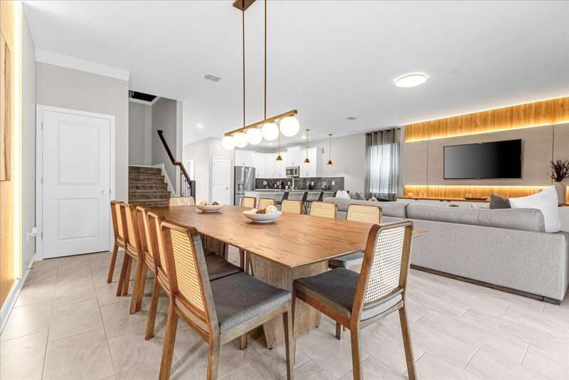 Lazy River, Game room & Heated pool 10Mi to Disney