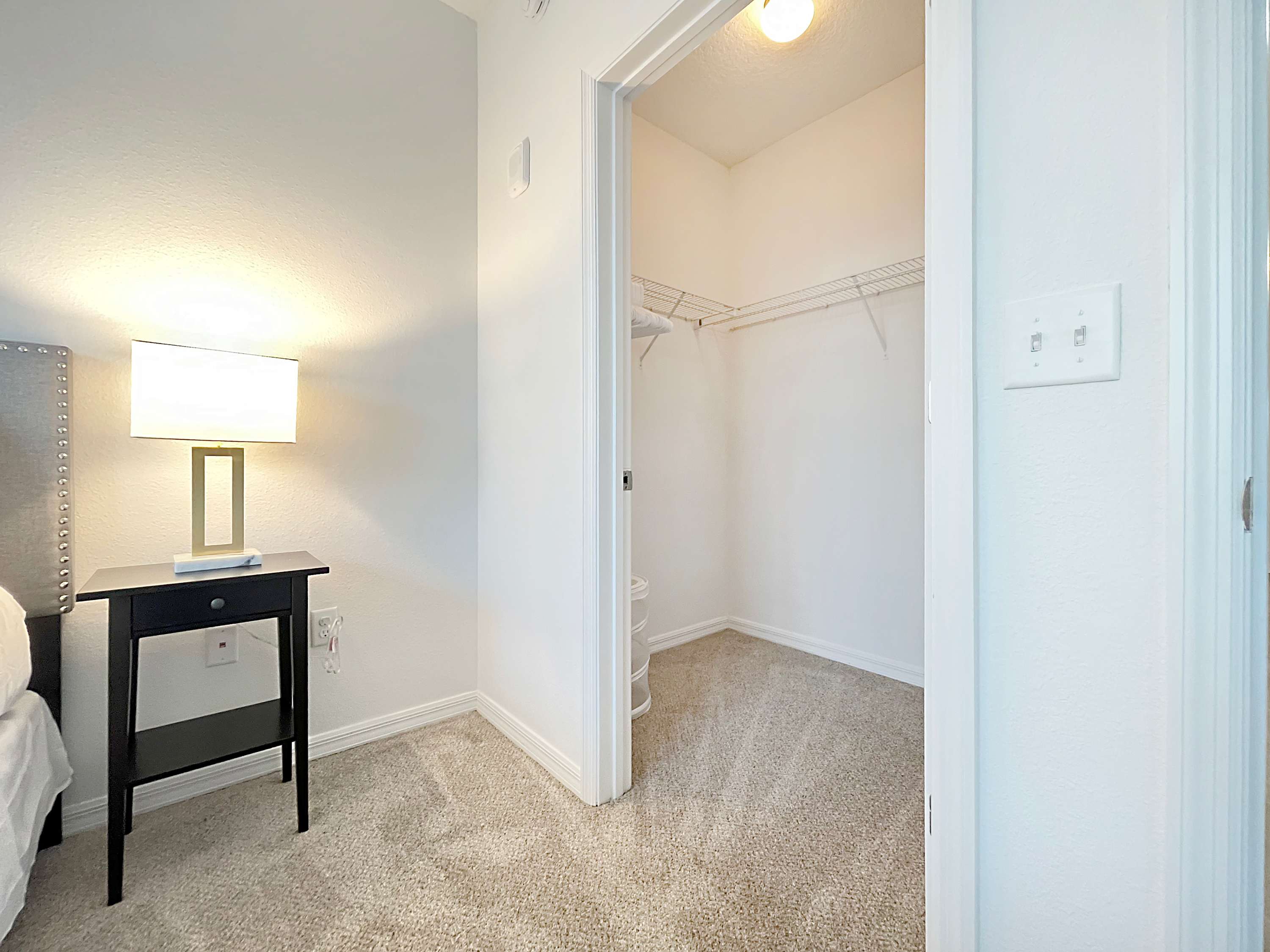 Luxury 2 BR Near Downtown Bradenton & Beaches