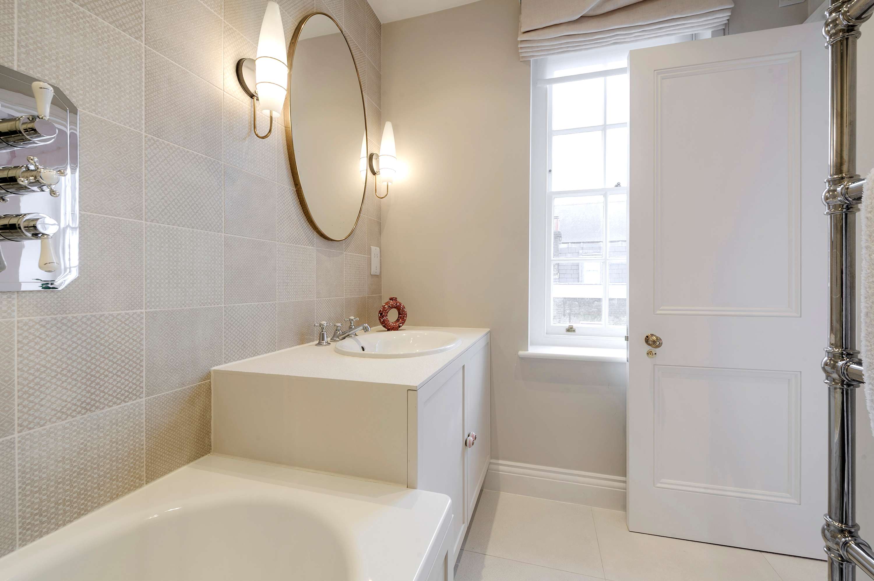 Gorgeous 3 bed House in Sloane Square with Garden in Chester Row 62 SW1W 8JP - Property image 32 - VivreStays