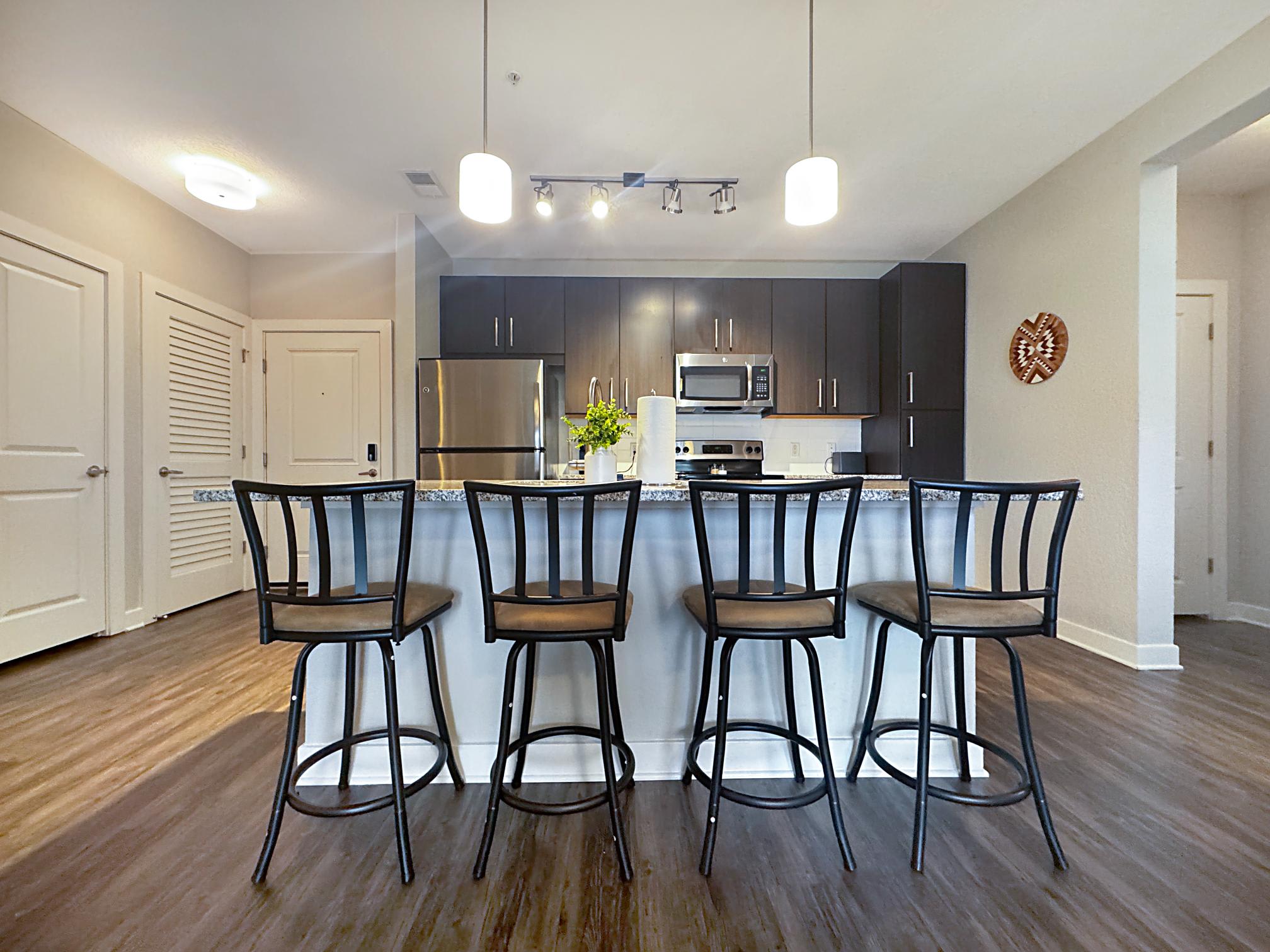 Central Tampa 2 BR with Resort-Style Amenities