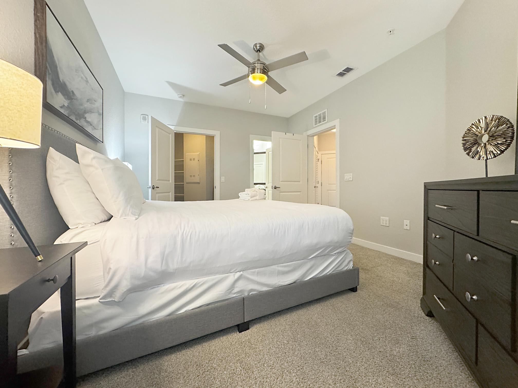 Central Tampa 2 BR with Resort-Style Amenities