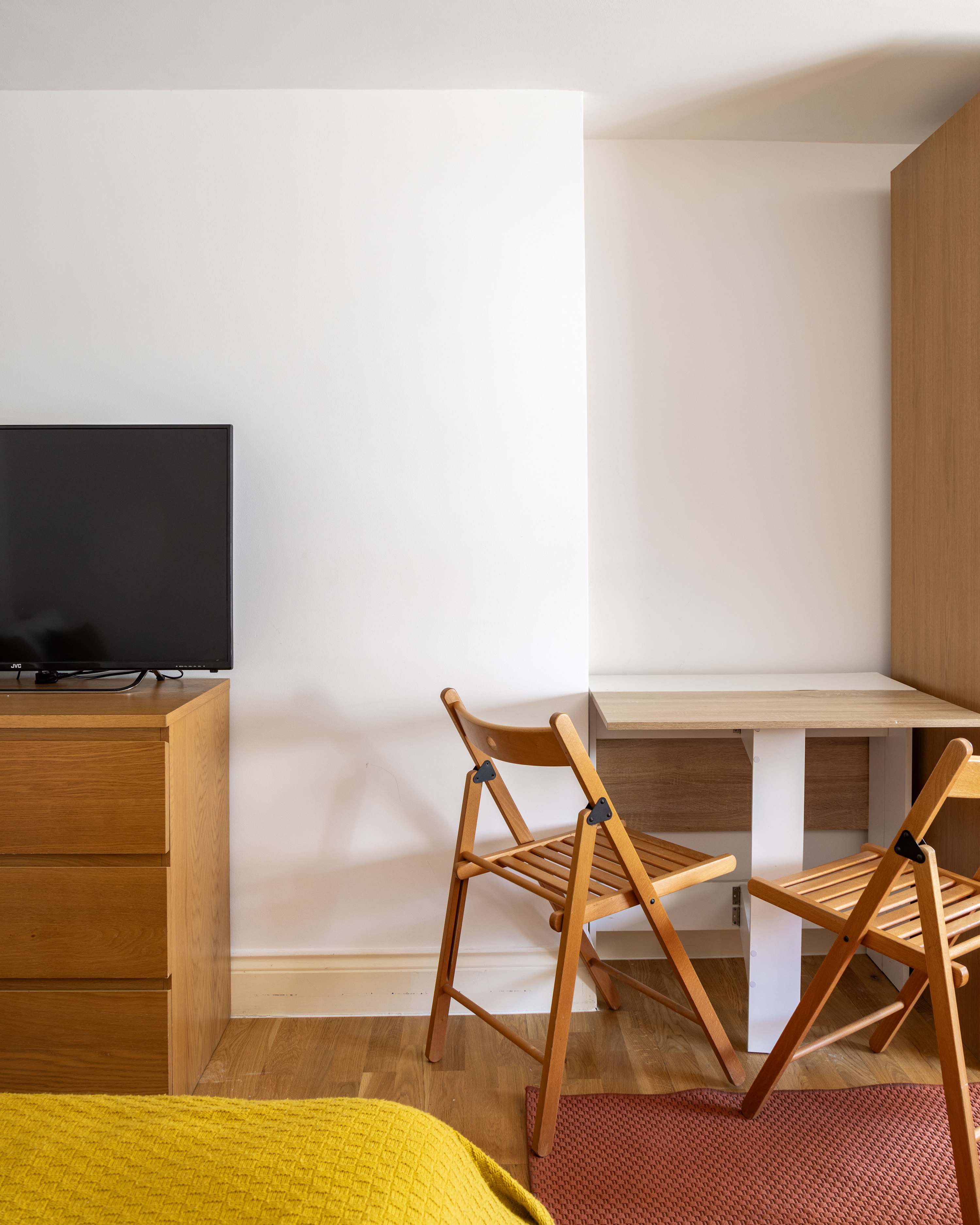 View Cozy Studio In Prime South Kensington! in Courtfield Gardens 54 SW5 0NF Cozy Studio In Prime South Kensington! in Courtfield Gardens 54 SW5 0NF - Property image 3 - VivreStays