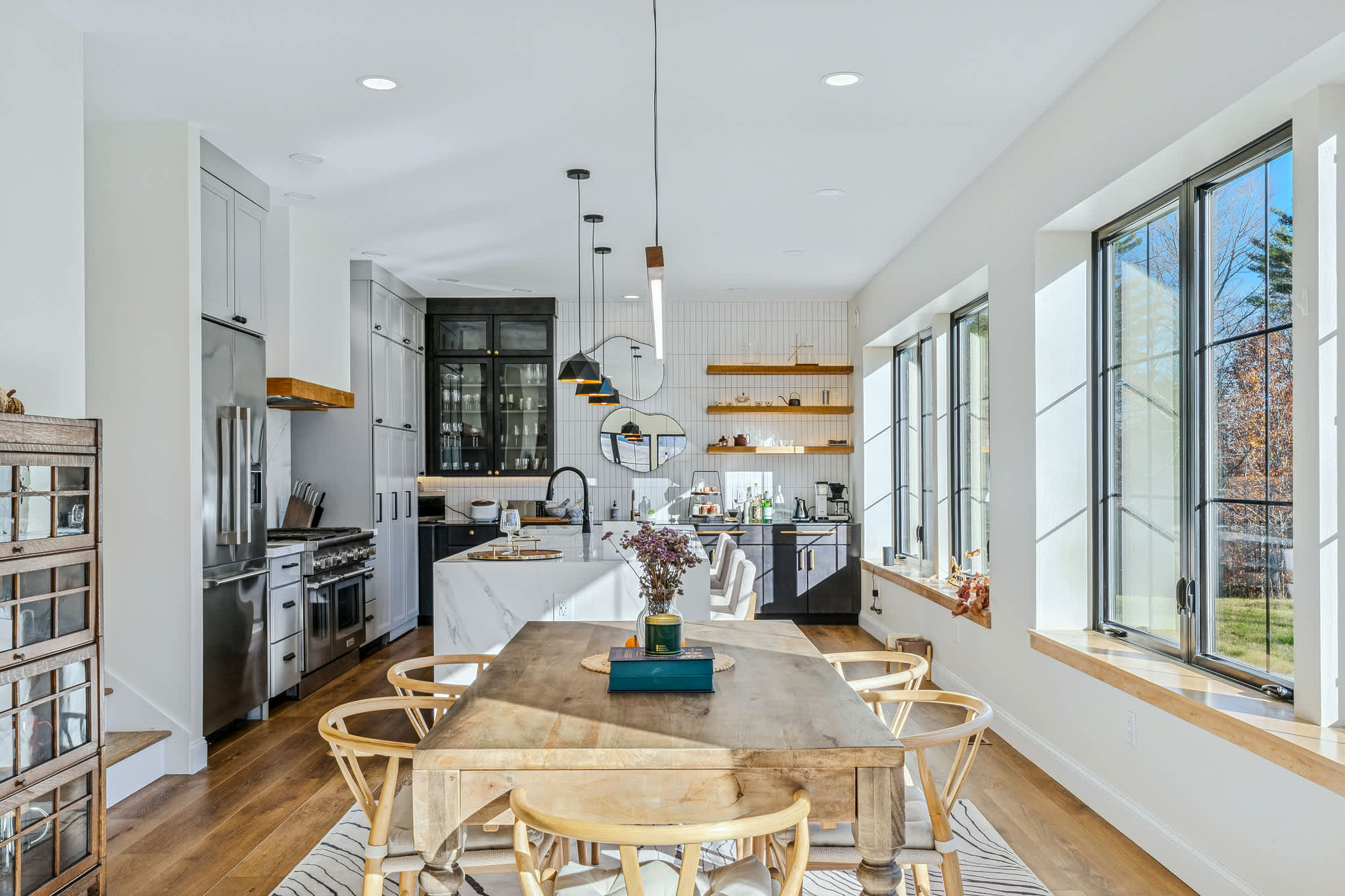 Views! Fireplace, Piano, Hot Tub | Sunnymede Hill