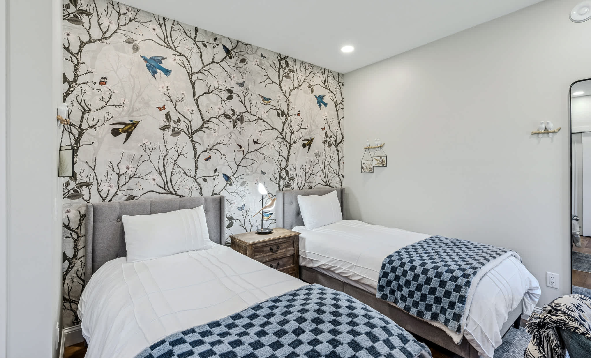 Views! Fireplace, Piano, Hot Tub | Sunnymede Hill