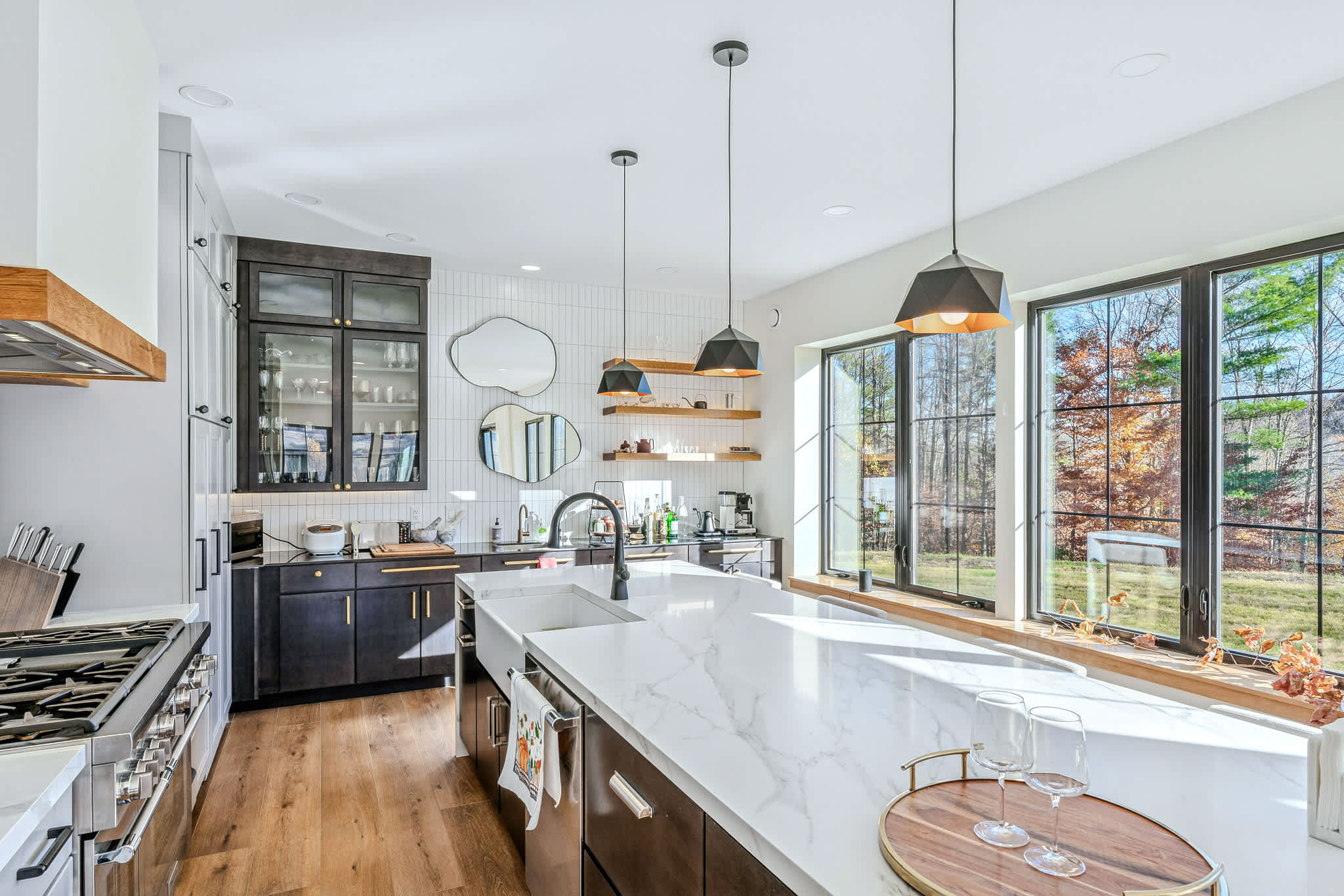 Views! Fireplace, Piano, Hot Tub | Sunnymede Hill