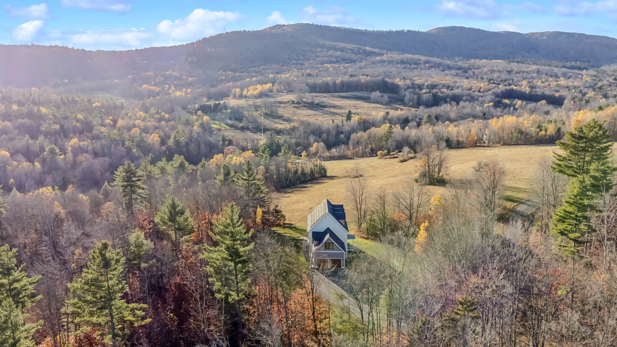 Views! Fireplace, Piano, Hot Tub | Sunnymede Hill