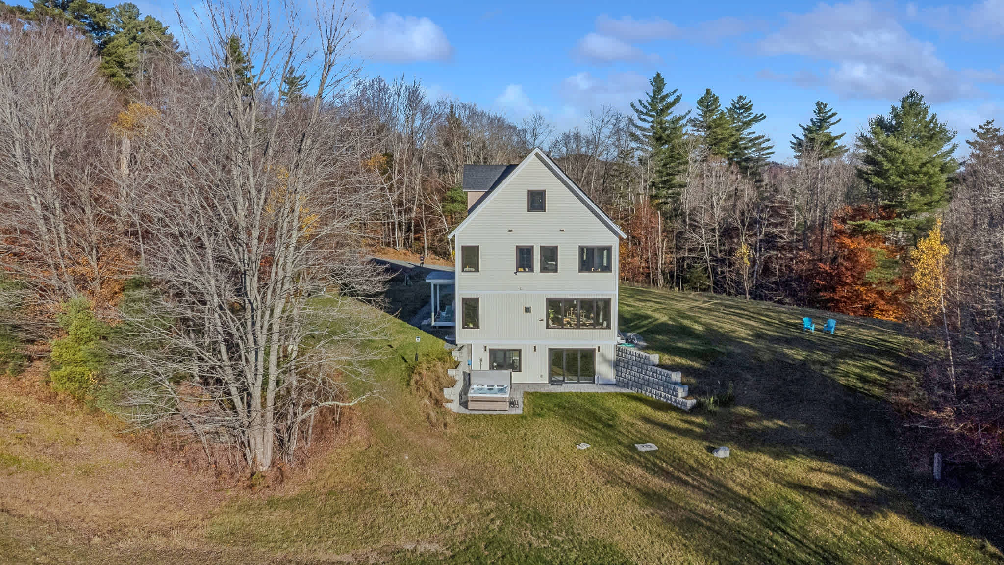 Views! Fireplace, Piano, Hot Tub | Sunnymede Hill