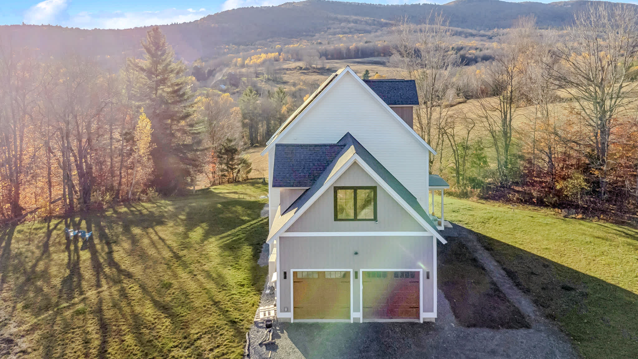 Views! Fireplace, Piano, Hot Tub | Sunnymede Hill