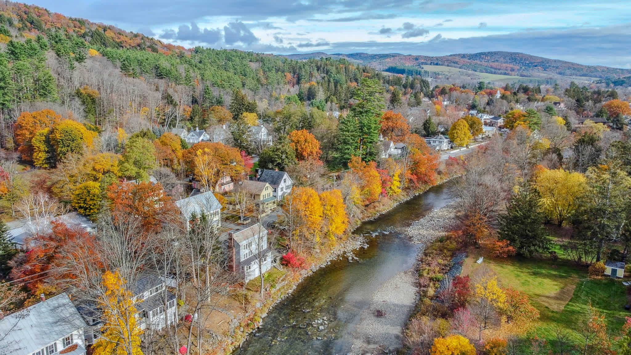 Ottaquechee River, Woodstock | Riverside Vista