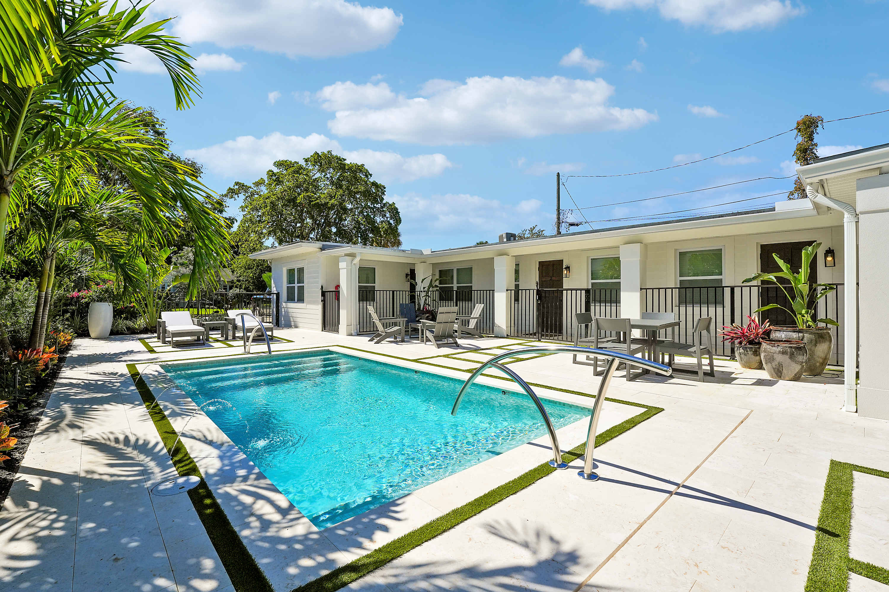 Downtown WPB studio D - w/ full kitchen — West Palm Beach, FL — vacation rental