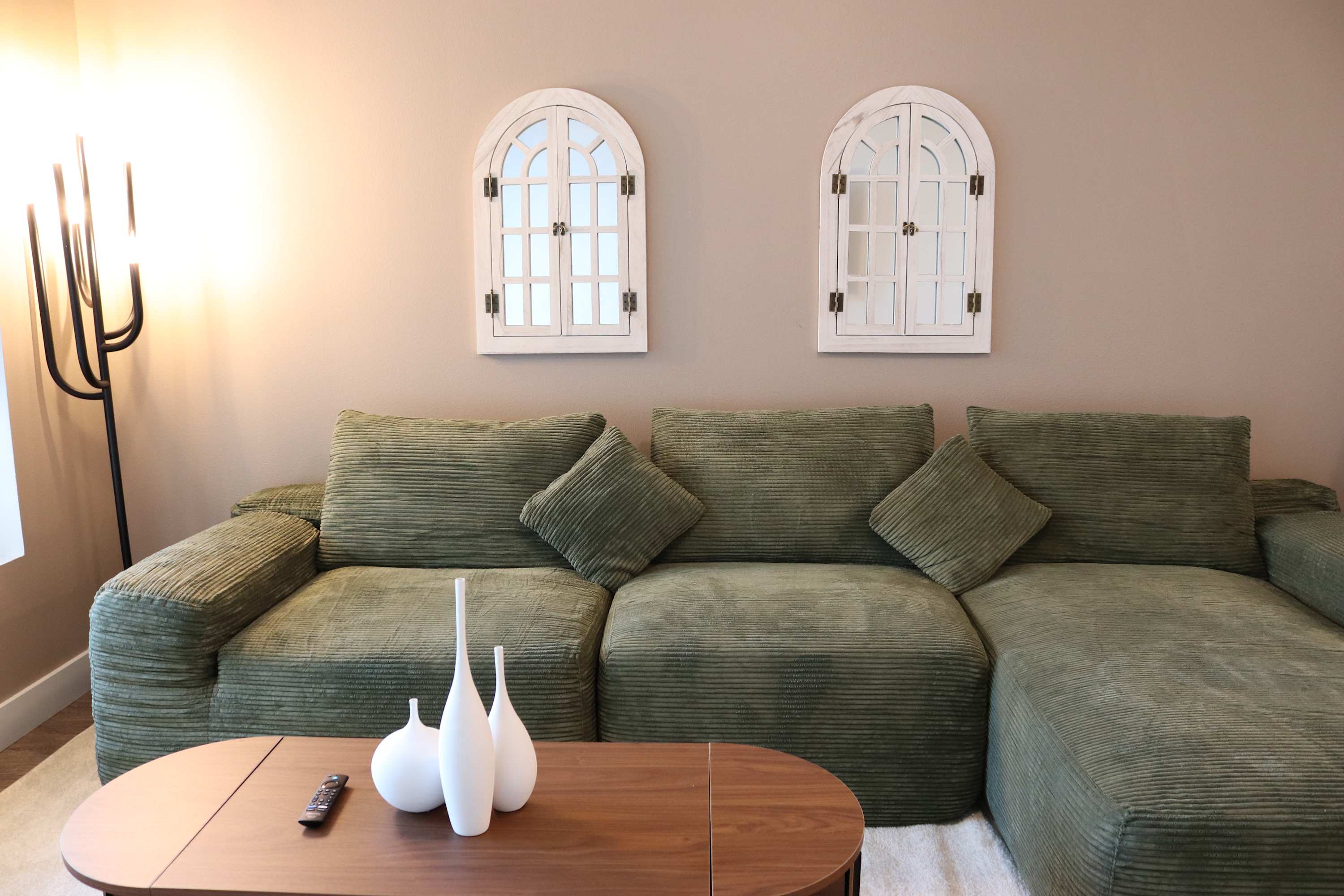 Inspo Apartment 10 Min to Disneyland | Pool & Gym