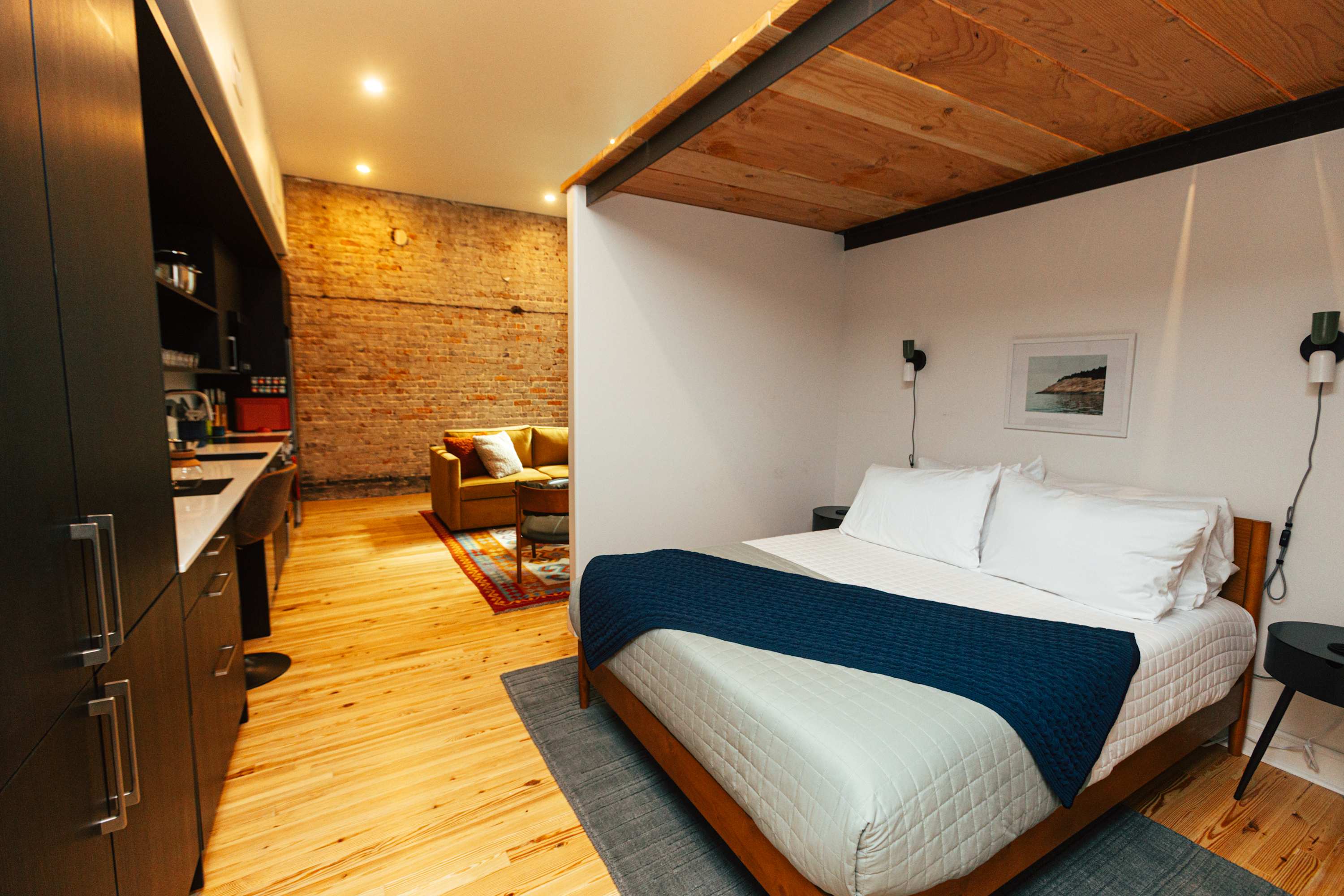 Loft 303 - The William - Atrium - Chic - Walkable