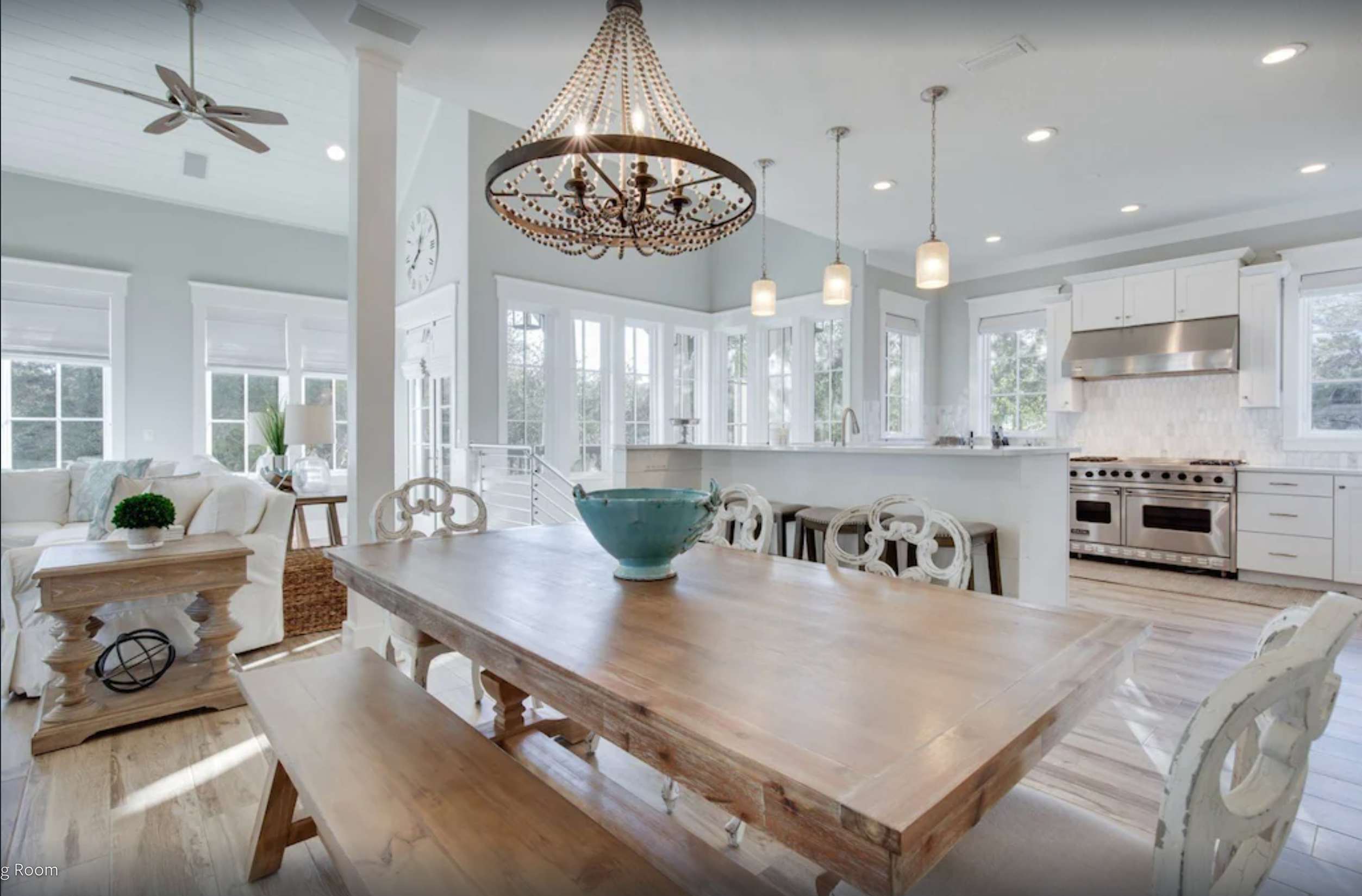 White Haven 2 1 - Beachfront & community pool 5