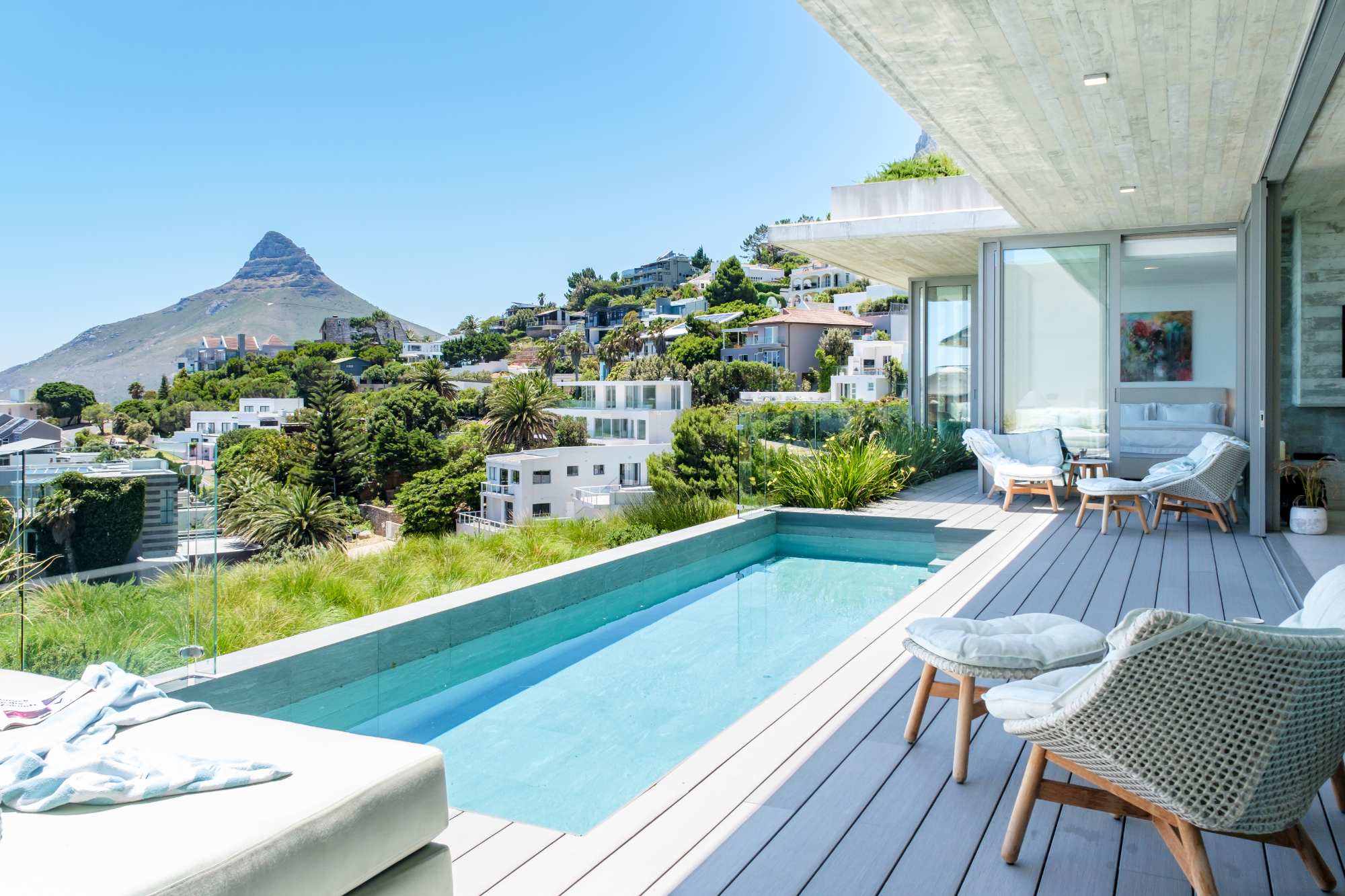 Exquisite Luxe 3bed Apt in Camps Bay Sea Love