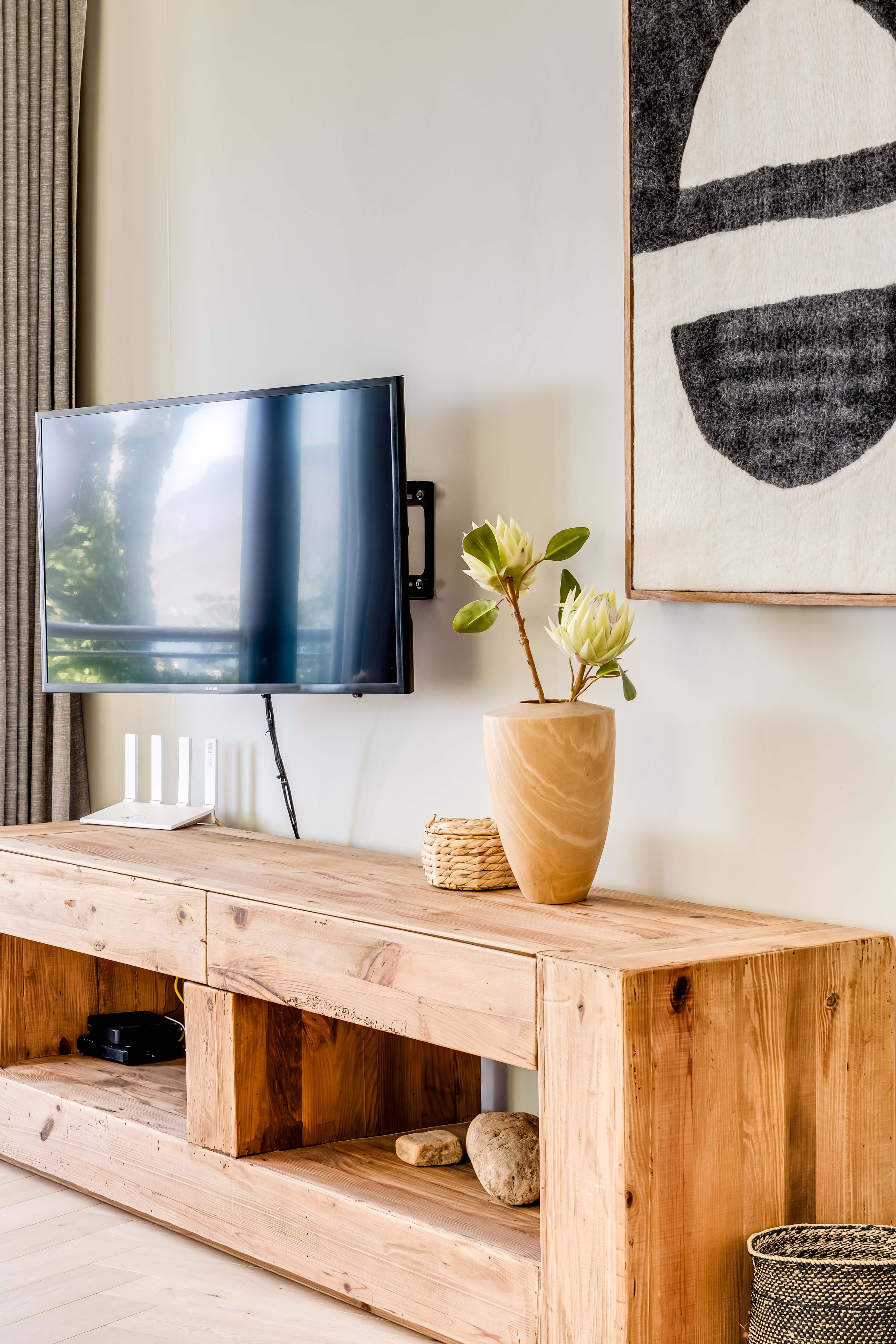 Delightful Rental w Sea Views Vadi Apartment 7