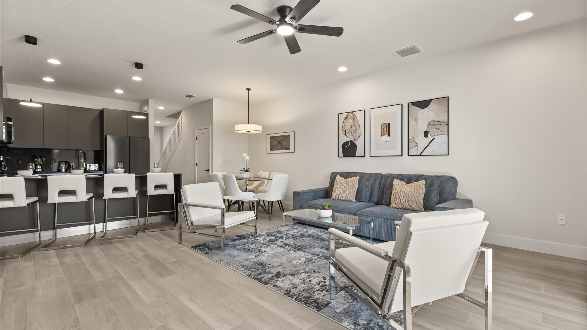 Stunning Townhome with Private Pool Games Room