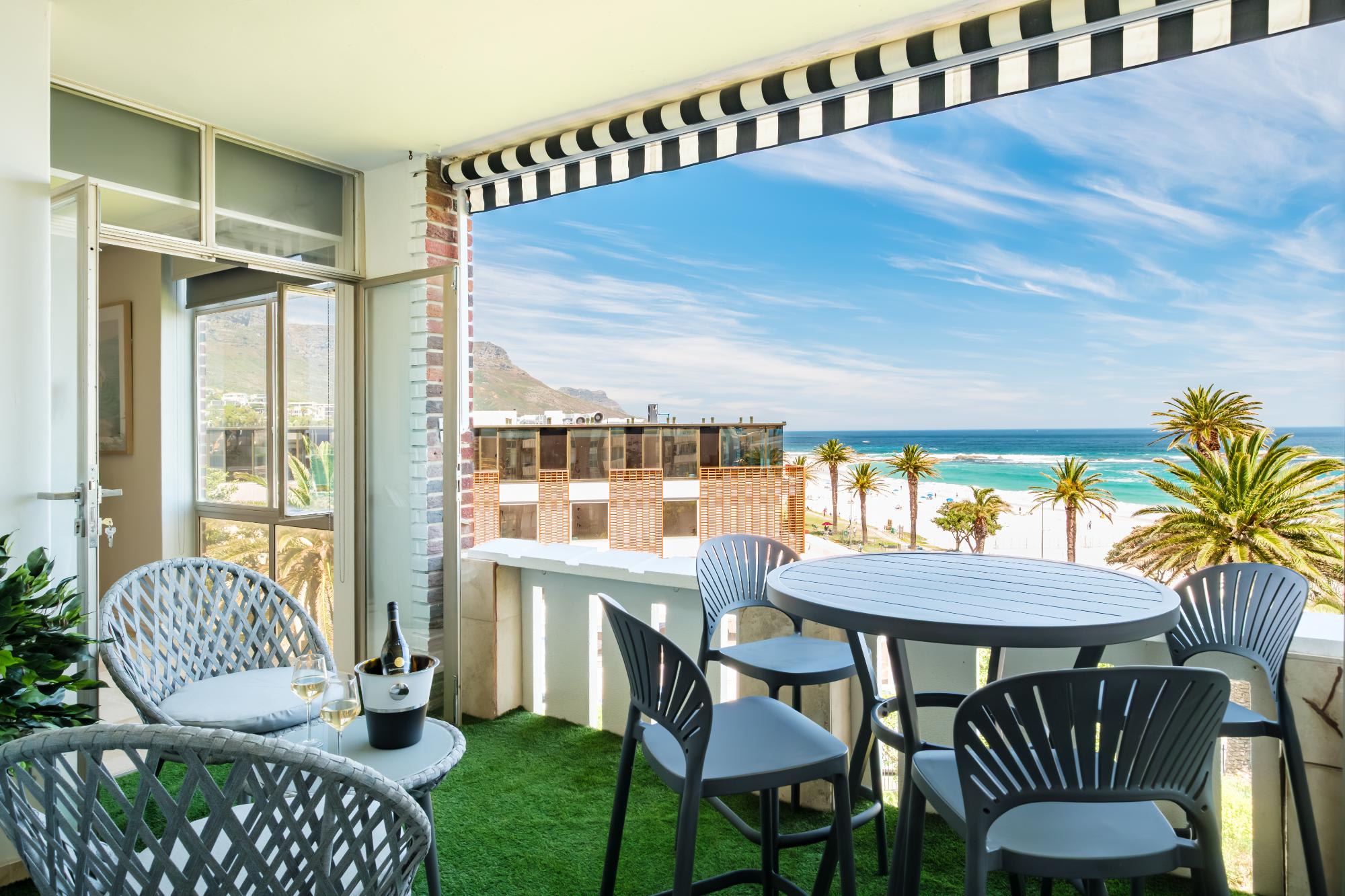 Camps Bay Seaside Beach View Apartment Palm Bay 4